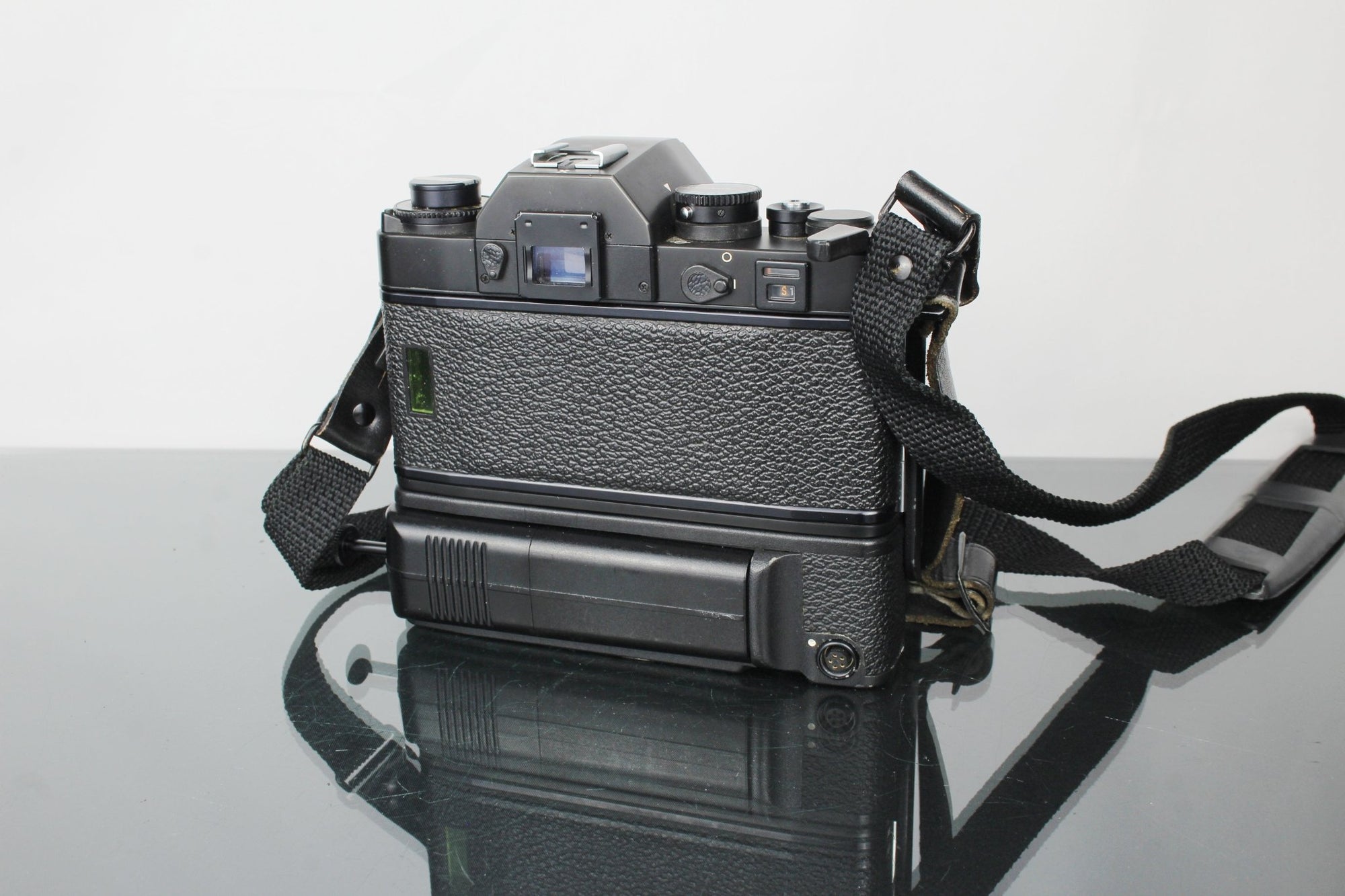 Leica R3 MOT Electro + Motor winder R3 - Dutch|Thrift