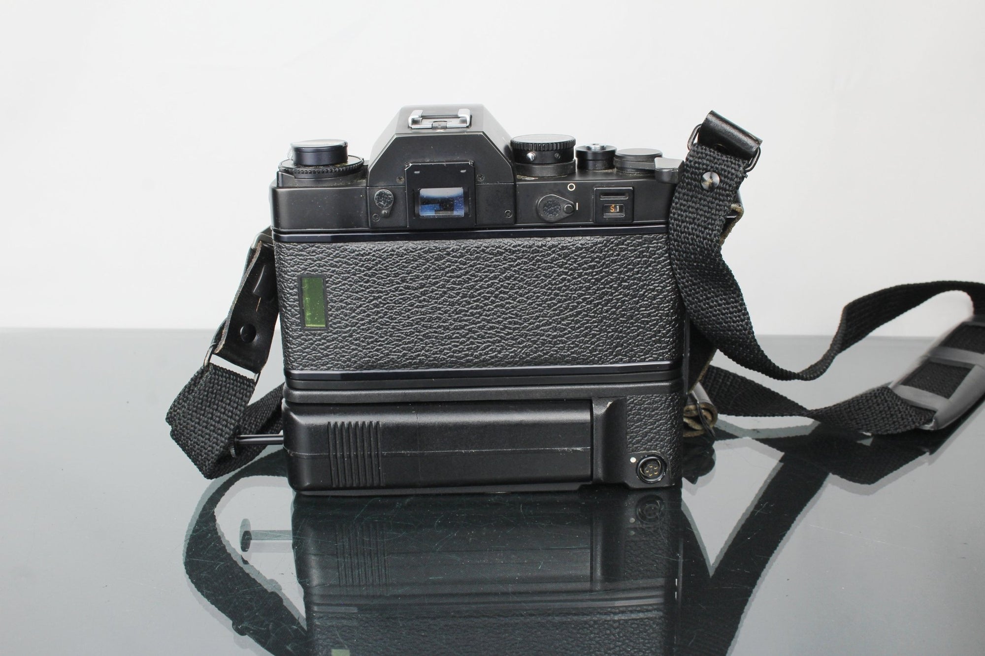 Leica R3 MOT Electro + Motor winder R3 - Dutch|Thrift