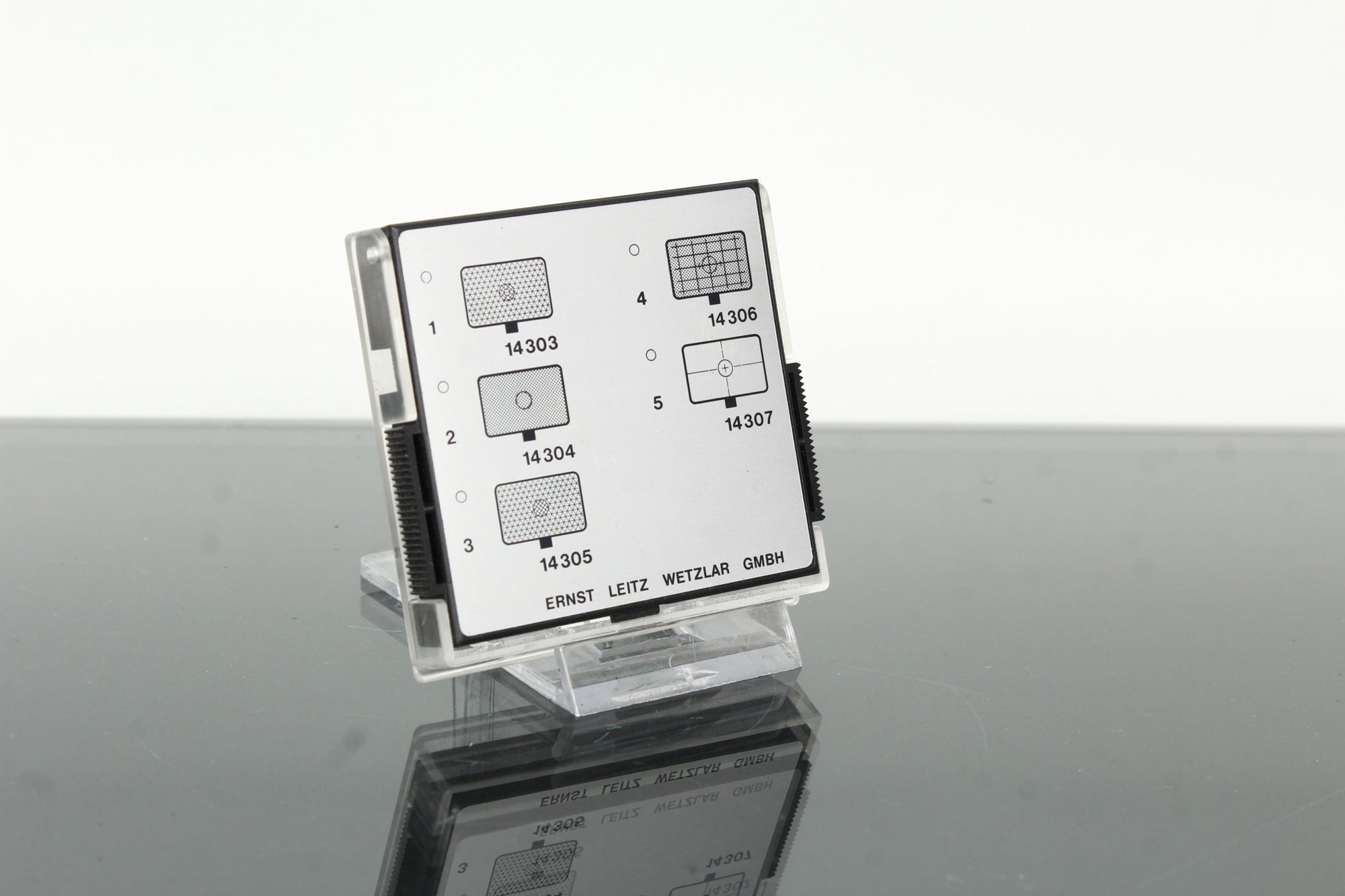 Leica R4 Interchangeable Focusing Screen - Dutch|Thrift