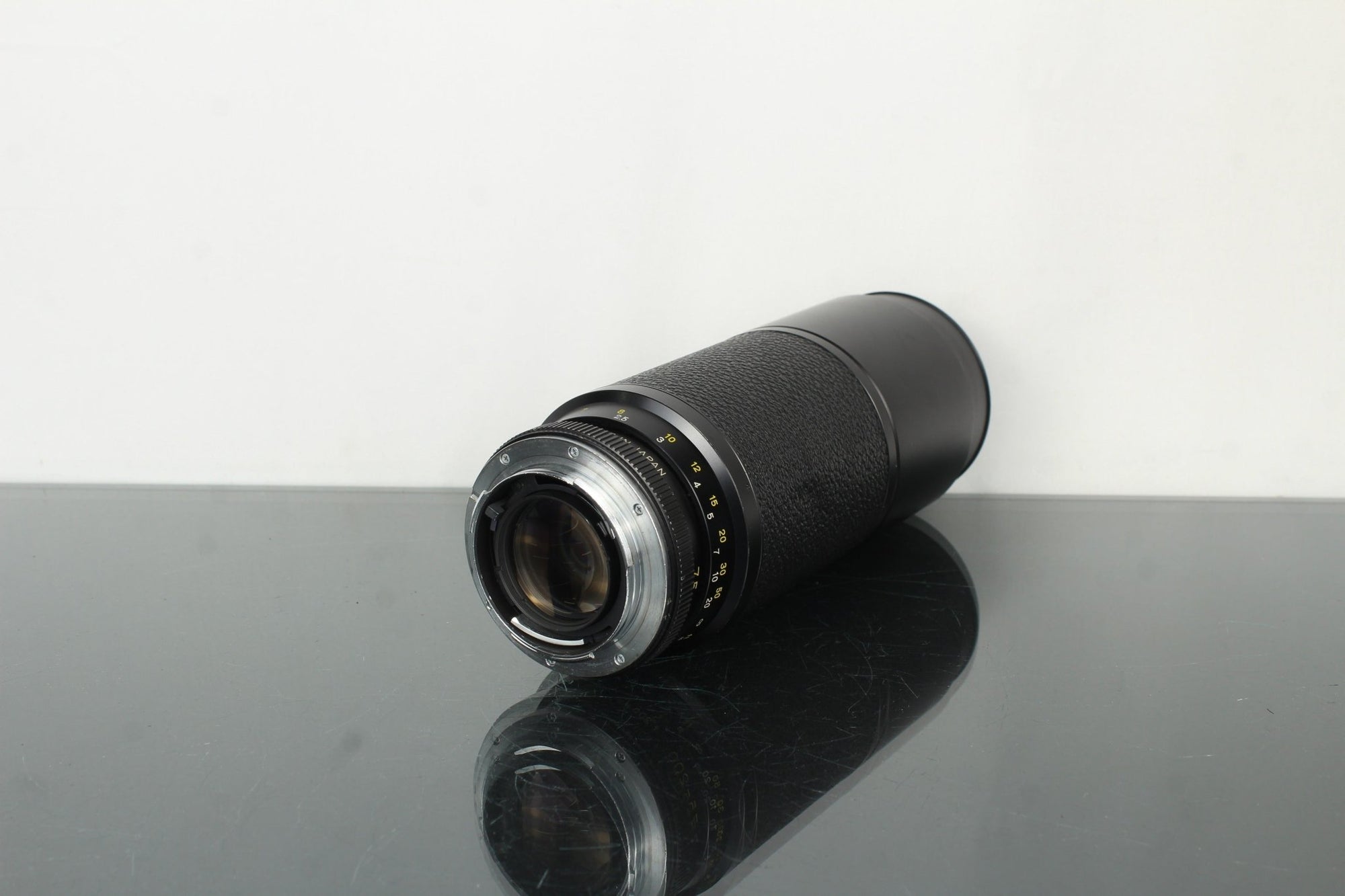 Leica Vario - Elmar - R 75 - 200mm f/4.5 - Dutch|Thrift