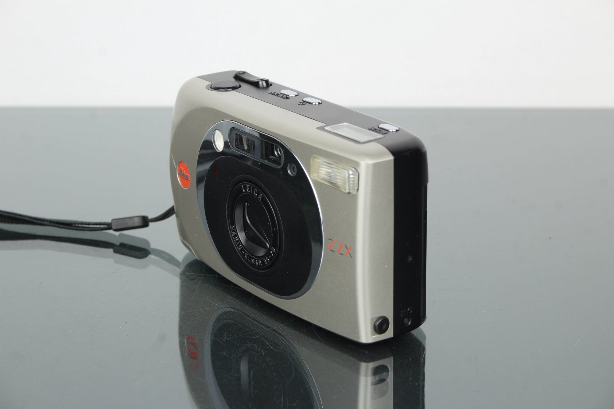 Leica Z2X - Dutch|Thrift