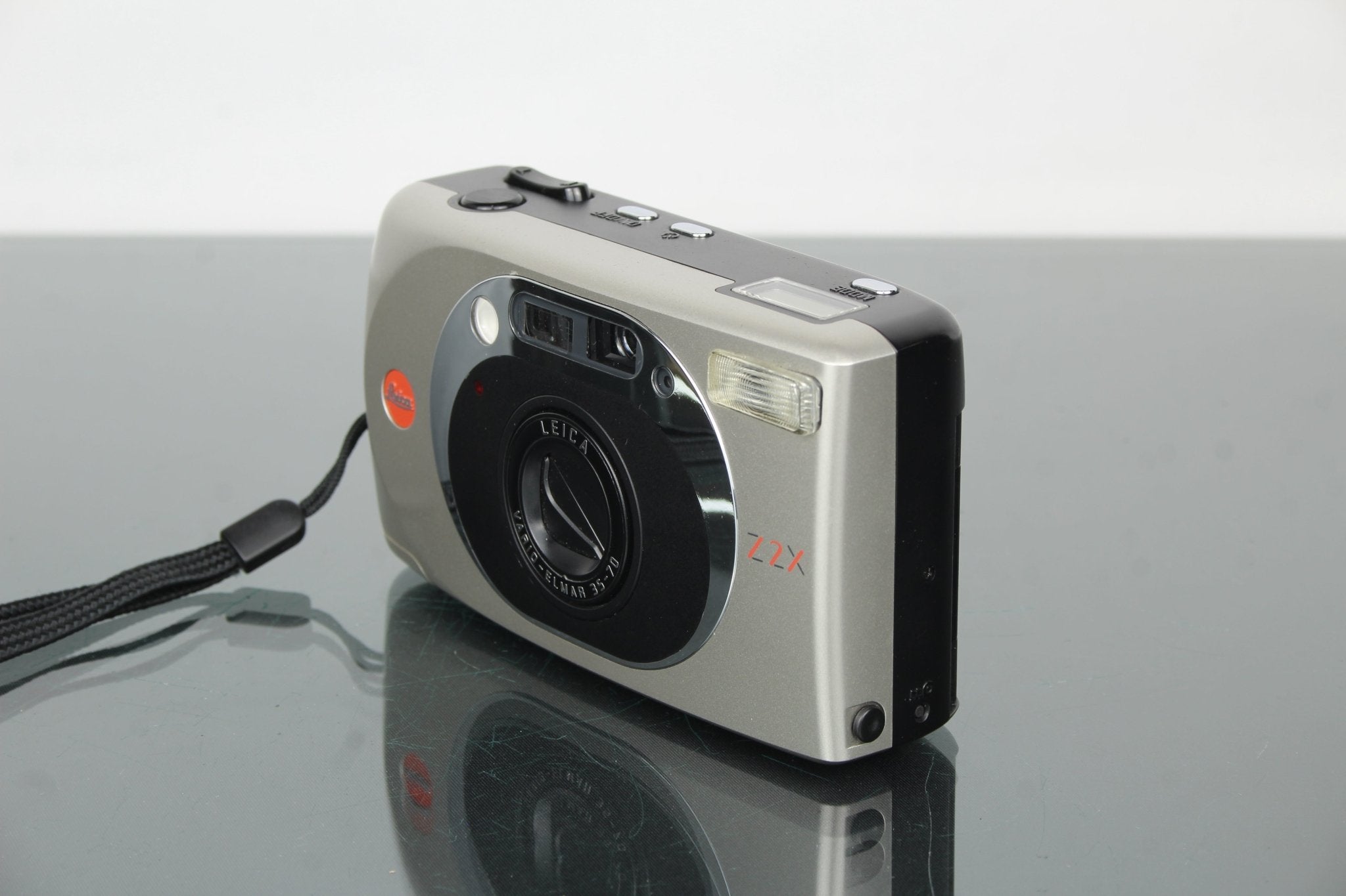 Leica Z2X – Dutch|Thrift