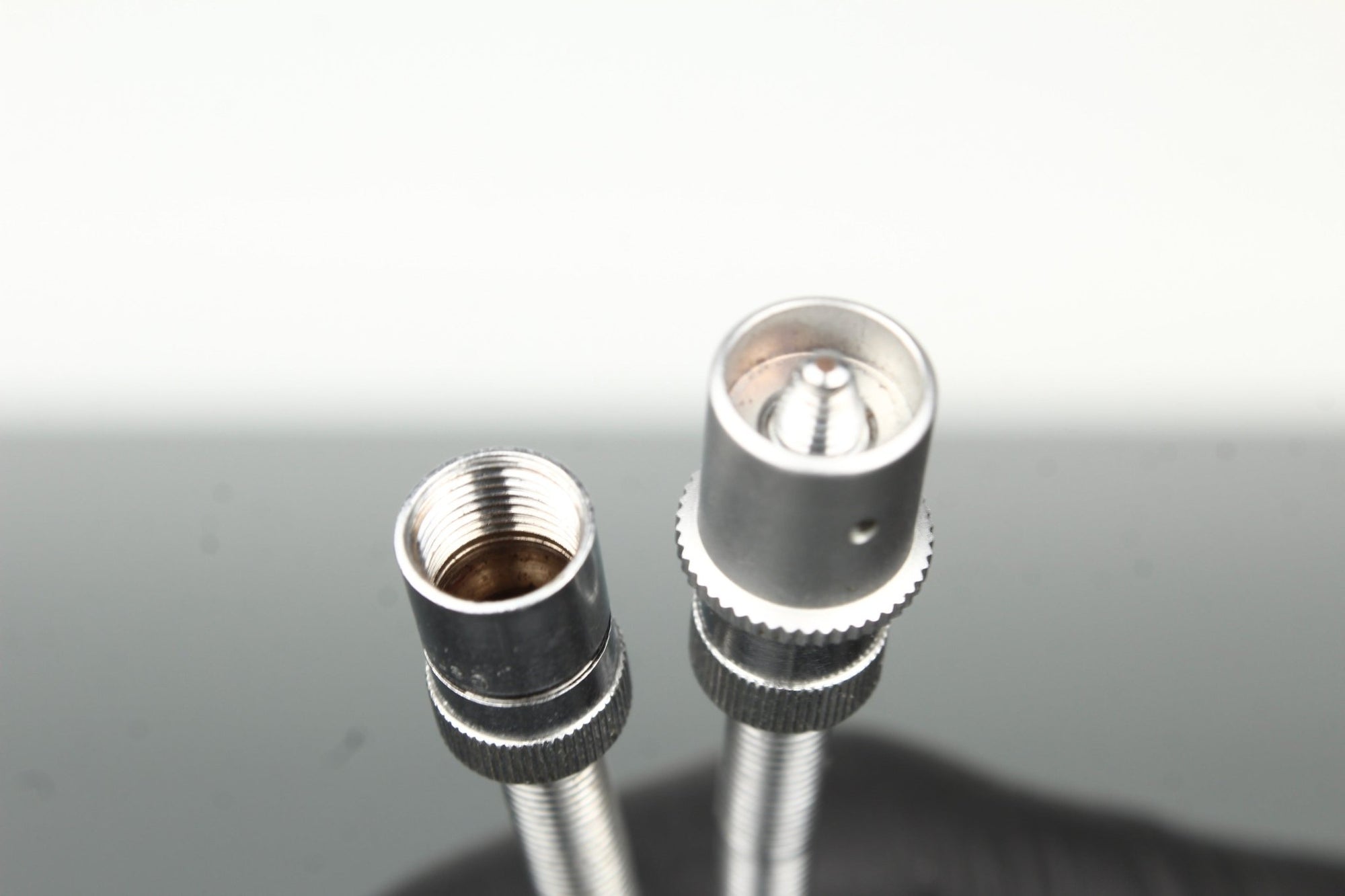 Leitz Double Twin Cable Release - Dutch|Thrift