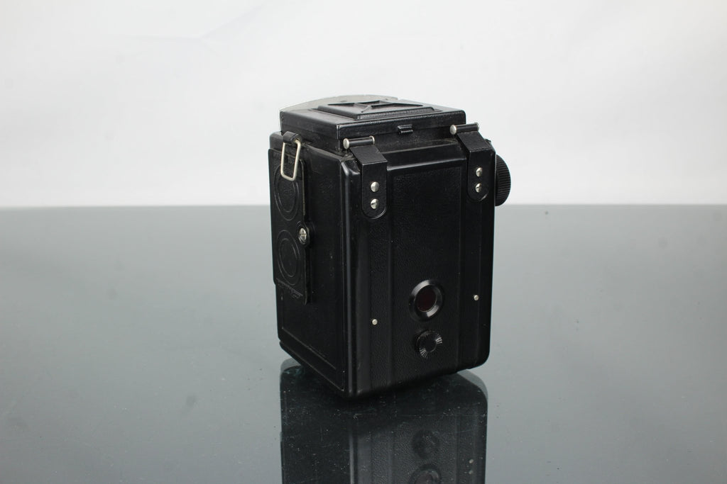 Lubitel 2 - Dutch|Thrift