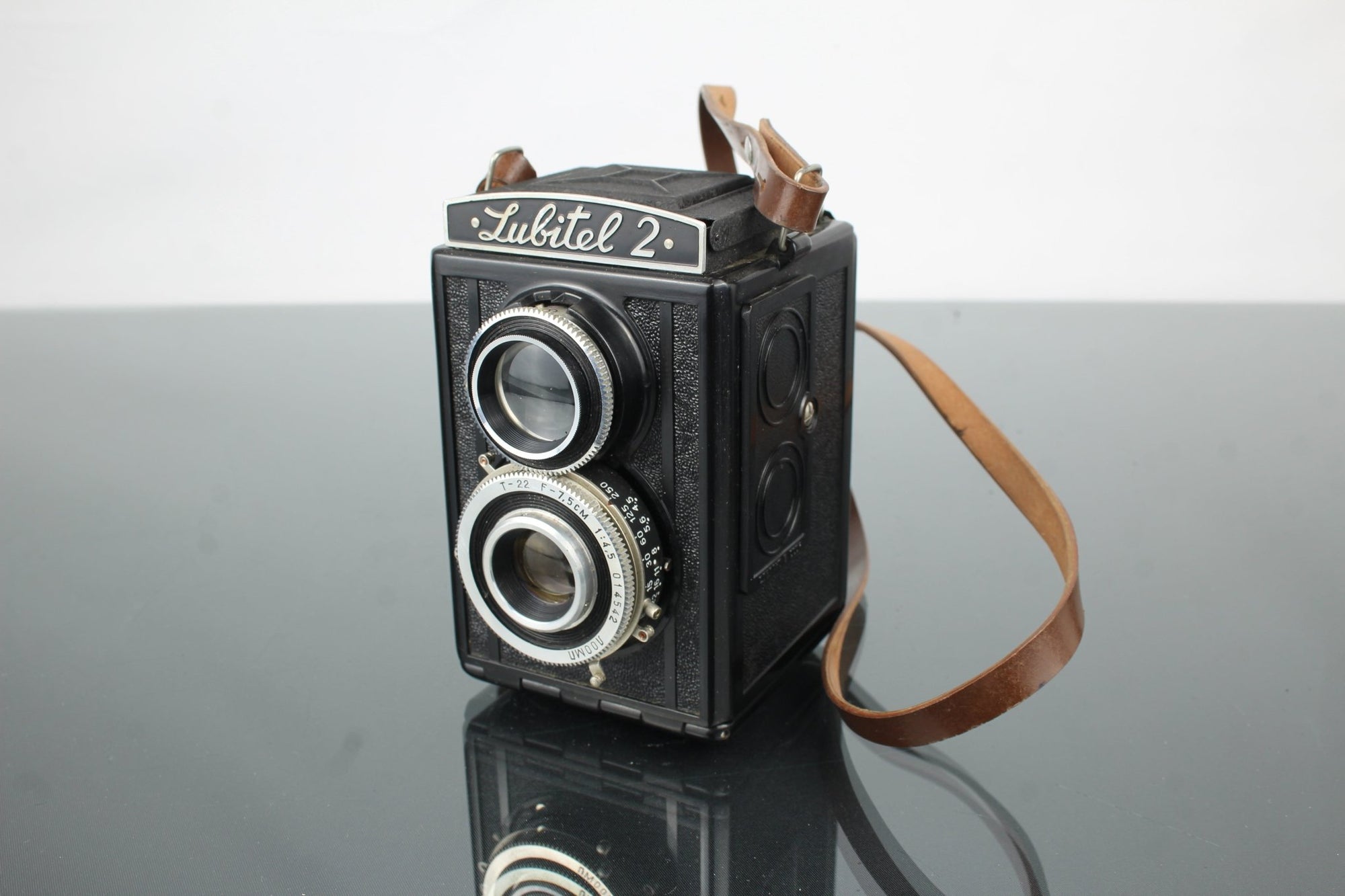 Lubitel 2 - Dutch|Thrift