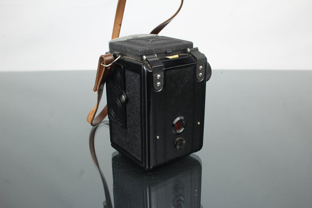 Lubitel 2 - Dutch|Thrift