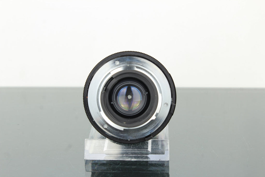 Makinon Auto 1:2.8 F=28mm Minolta MD Mount - Dutch|Thrift