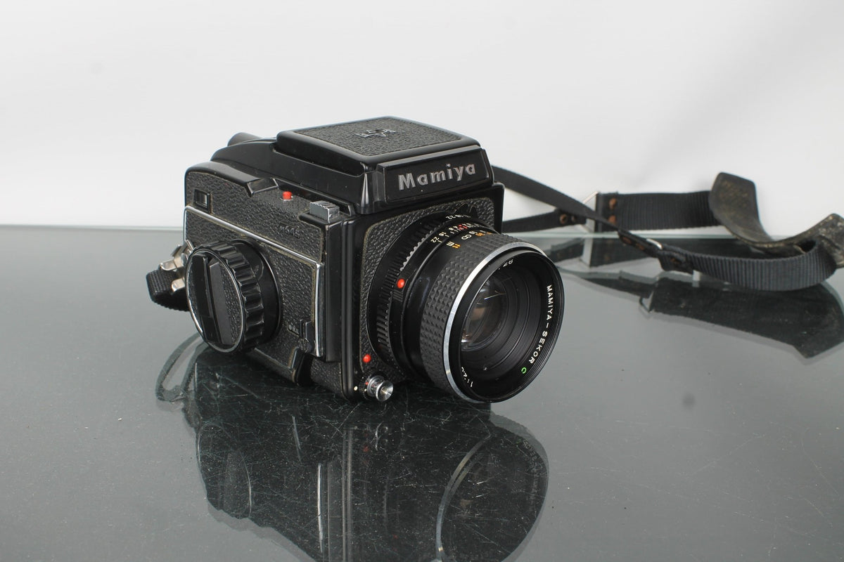 Mamiya M645 + Mamiya - Sekor 80mm f/2.8 - Dutch|Thrift