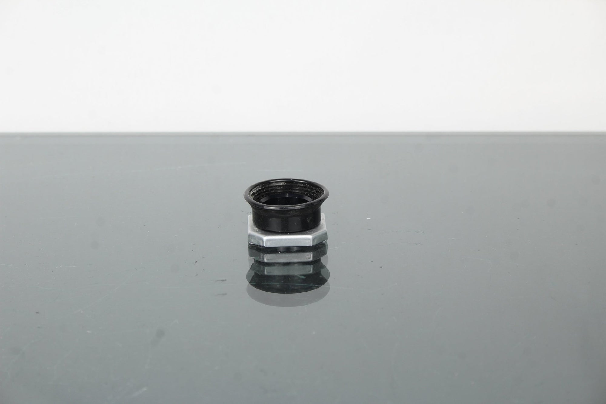 Mamiya M645 + Mamiya - Sekor C 80mm F/2.8 lens - Dutch|Thrift