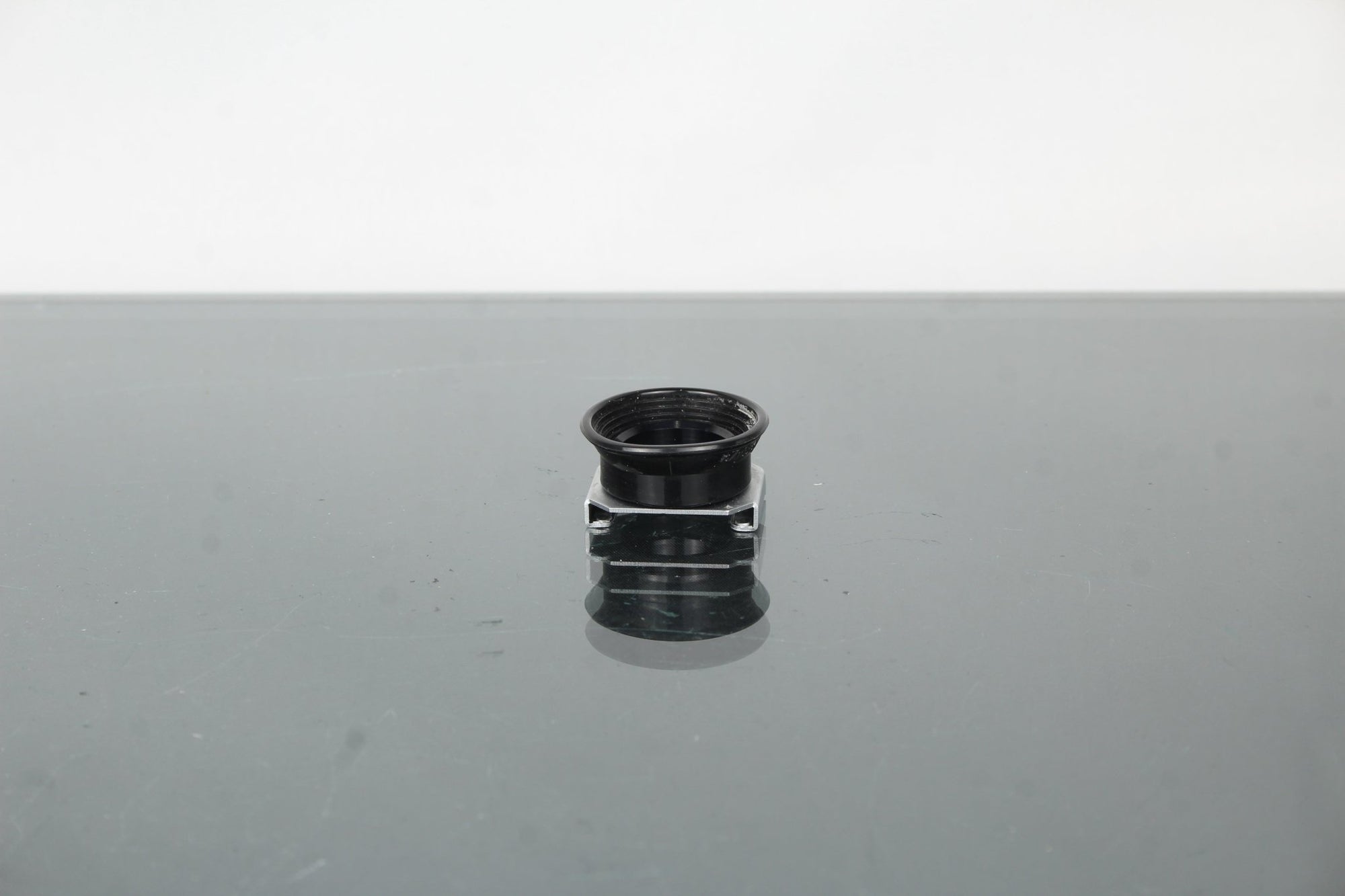 Mamiya M645 + Mamiya - Sekor C 80mm F/2.8 lens - Dutch|Thrift