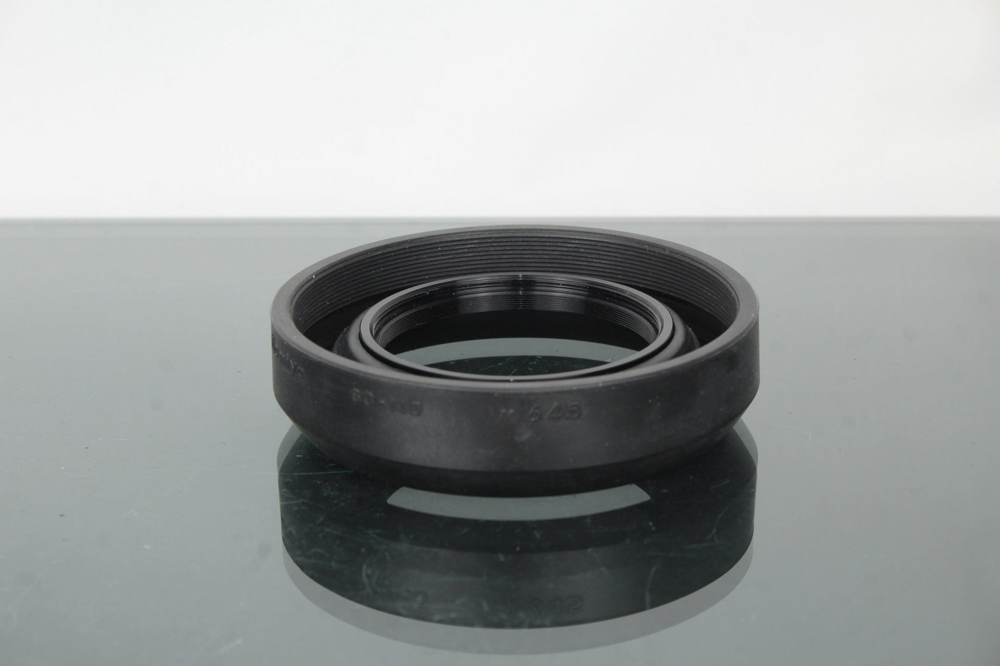 Mamiya M645 + Mamiya - Sekor C 80mm F/2.8 lens - Dutch|Thrift