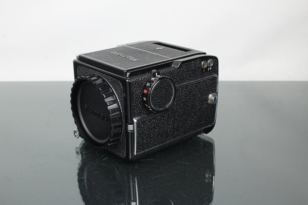 Mamiya M645 + Mamiya - Sekor C 80mm F/2.8 lens - Dutch|Thrift