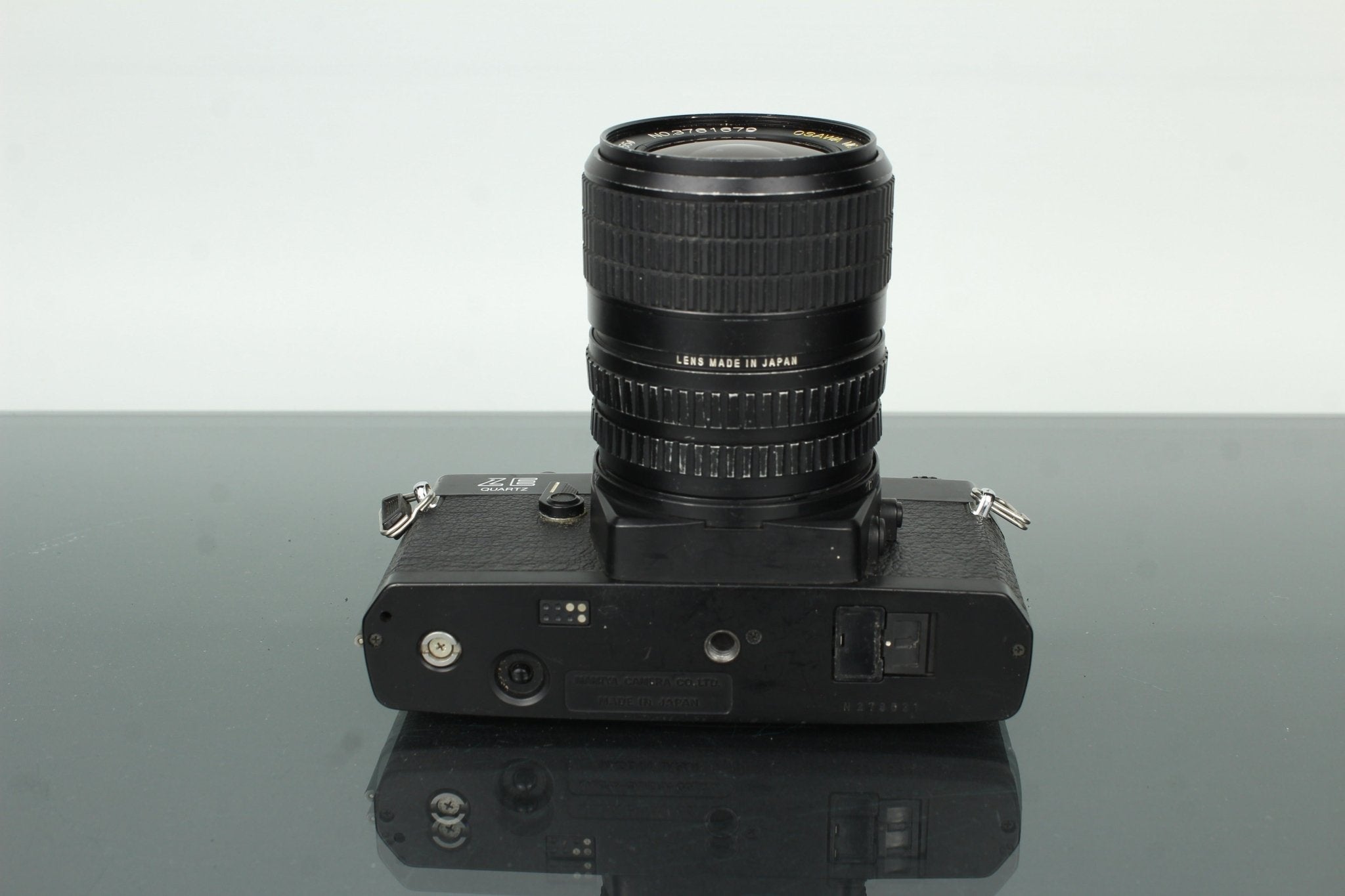 Mamiya ZE Quartz 35mm SLR Camera + Osawam 35-70mm Lens – Dutch|Thrift