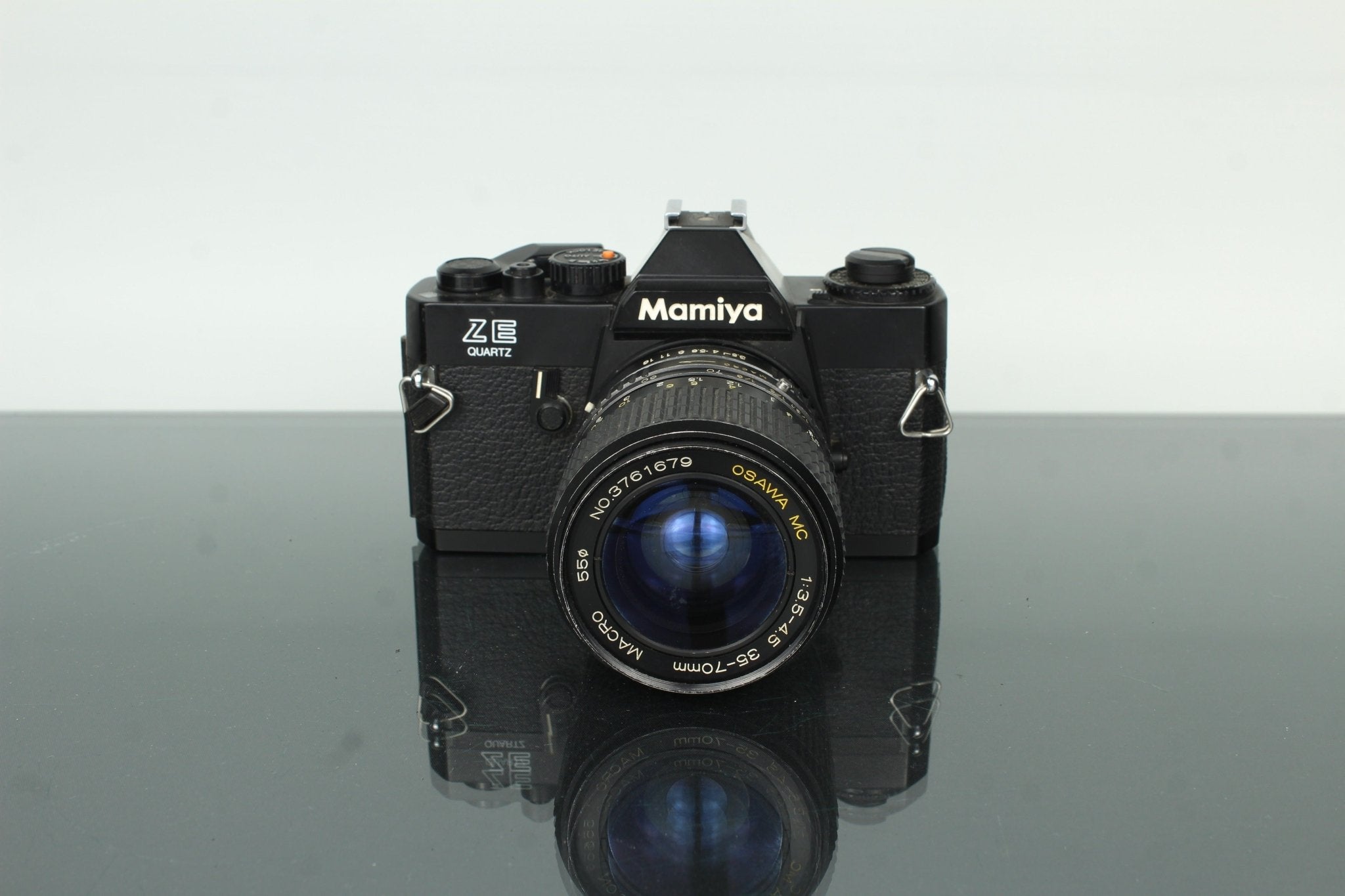 Mamiya ZE Quartz 35mm SLR Camera + Osawam 35-70mm Lens – Dutch|Thrift