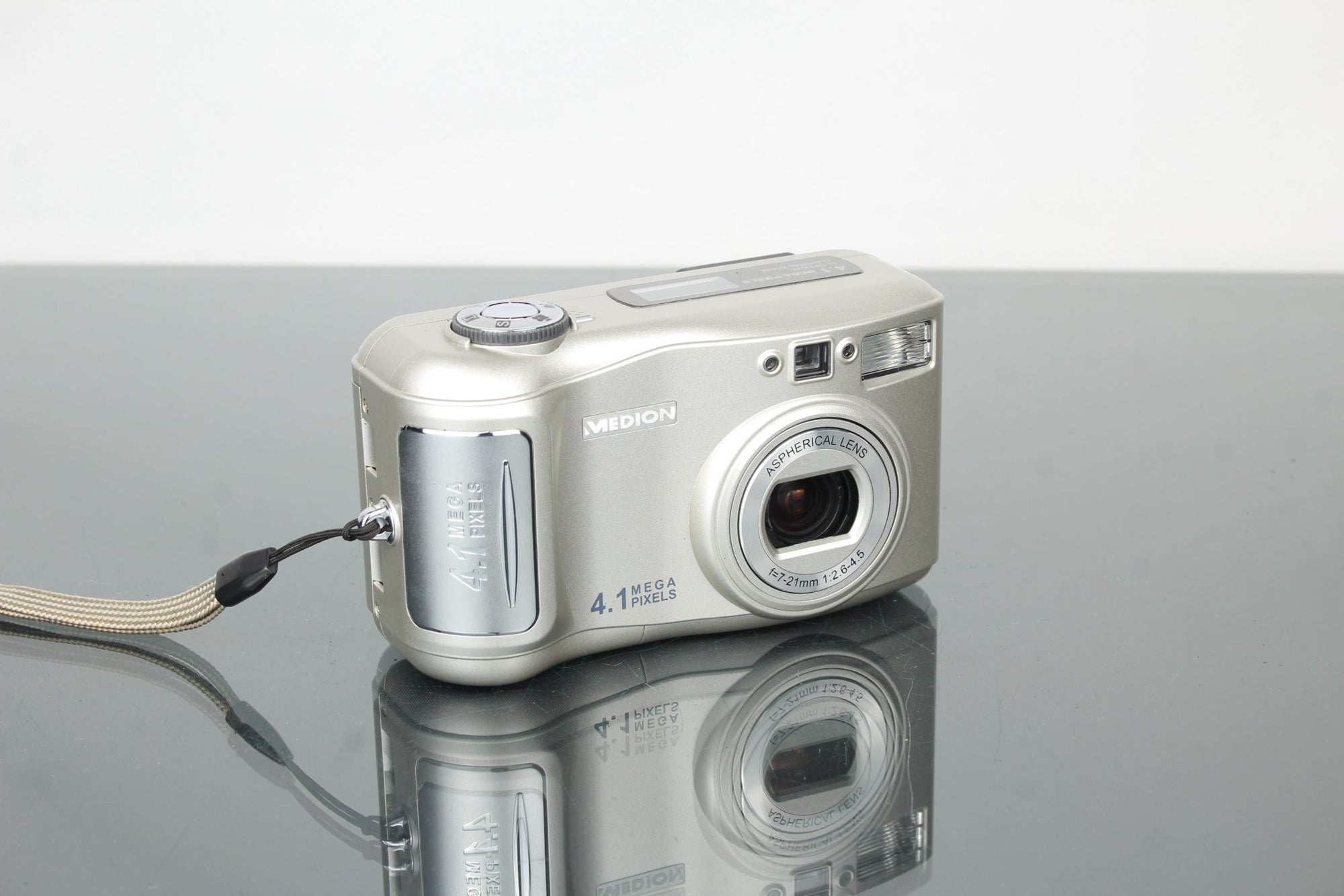 Medion MD 7425 - Dutch|Thrift