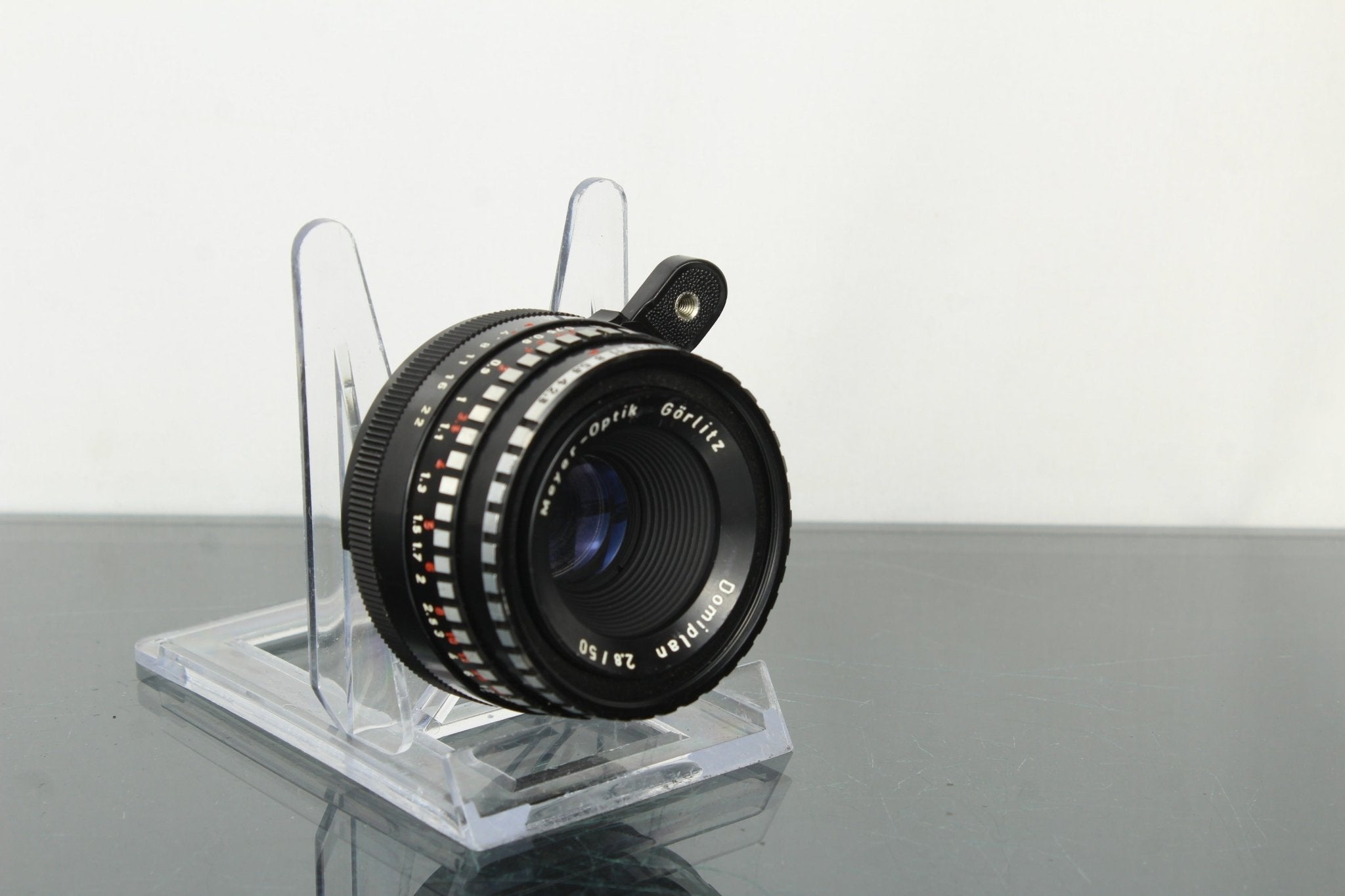 Meyer-Optik Görlitz Domiplan 50mm f/2.8 M42 Lens – Dutch|Thrift