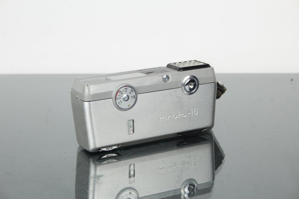 Minolta - 16 E - E - Dutch|Thrift