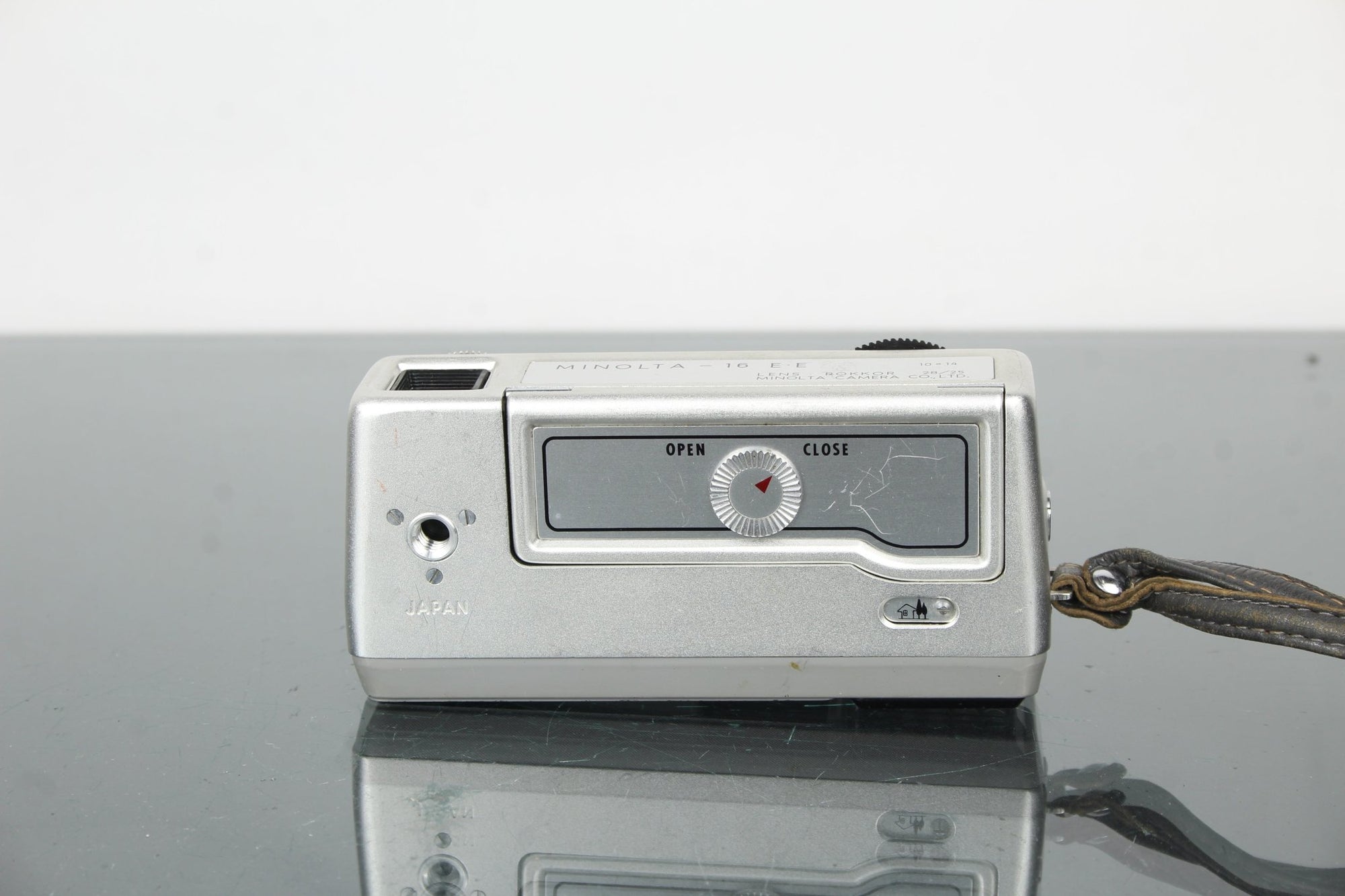 Minolta - 16 E - E - Dutch|Thrift