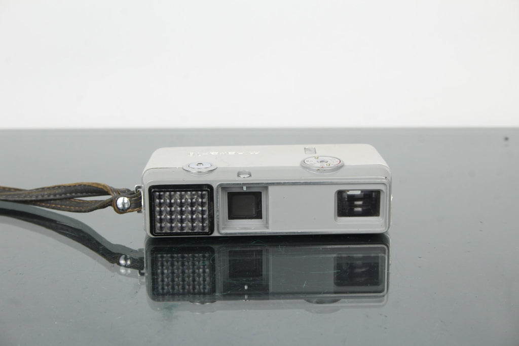 Minolta - 16 E - E - Dutch|Thrift