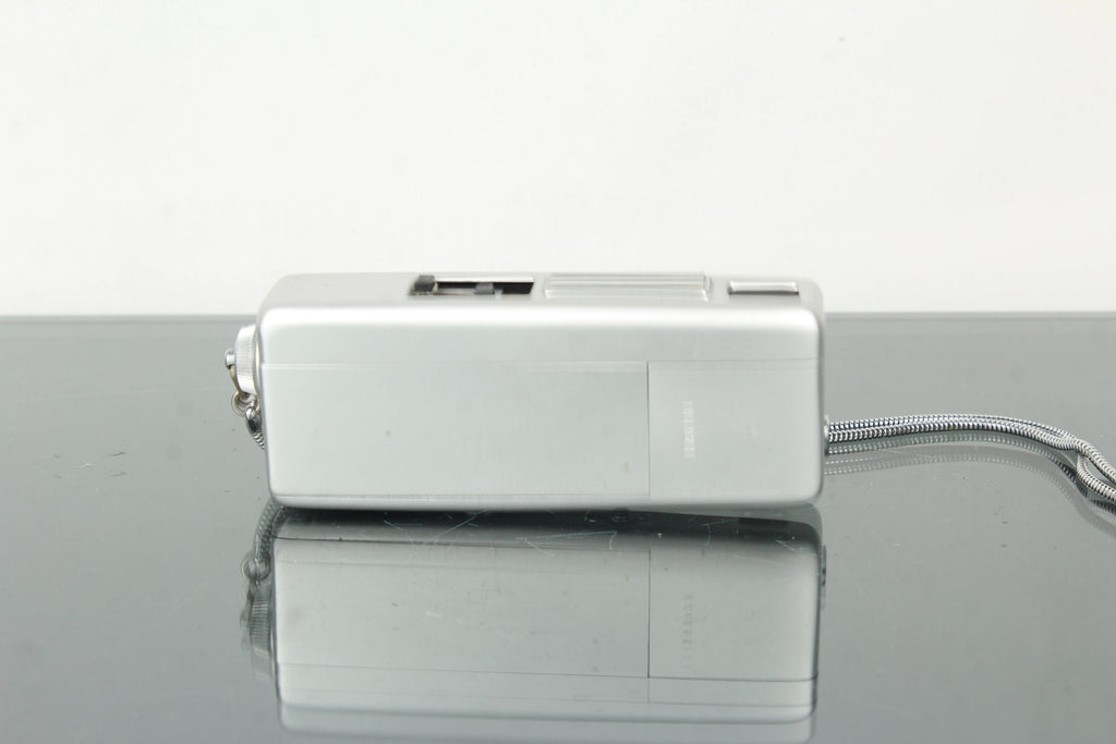 Minolta - 16 MG - Dutch|Thrift