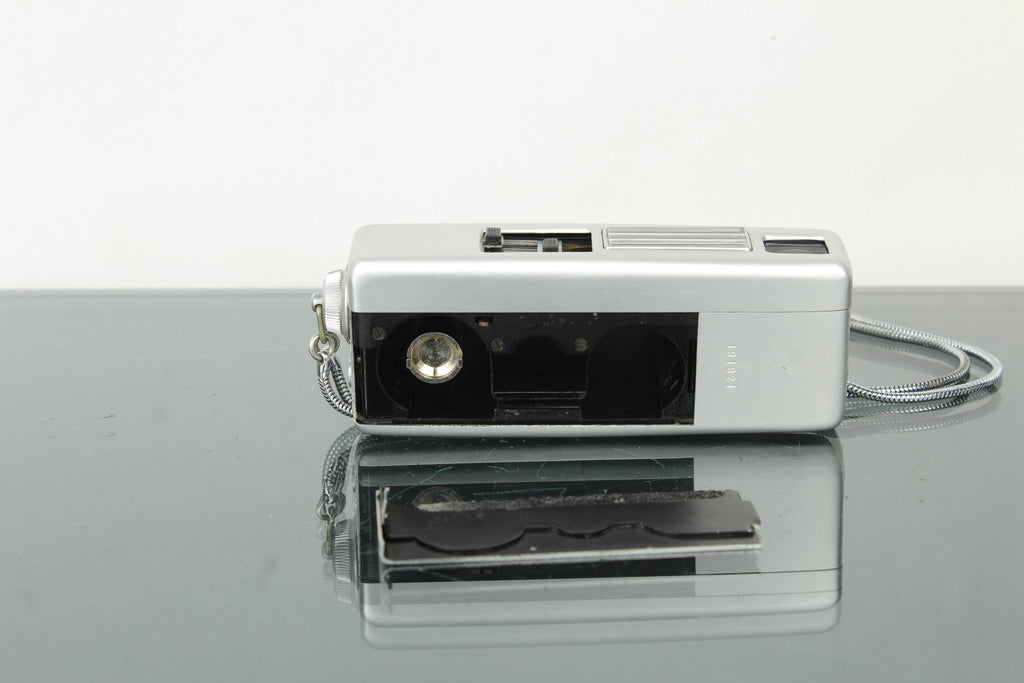 Minolta - 16 MG - Dutch|Thrift