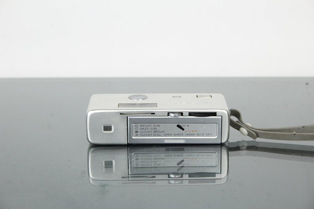 Minolta - 16 Model - P - Dutch|Thrift