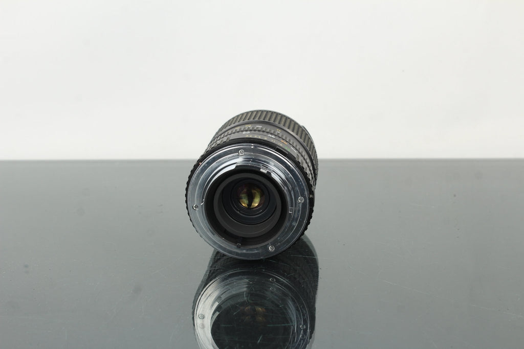Minolta 28 - 70mm 1:3.5 - 4.8 MD Mount - Dutch|Thrift