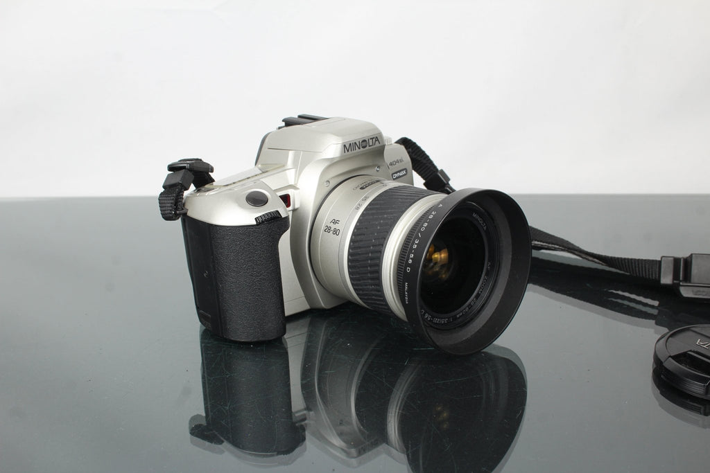 Minolta 404SI Dynax + Minolta AF 28 - 80mm 1:3.5 - 5.6 lens - Dutch|Thrift