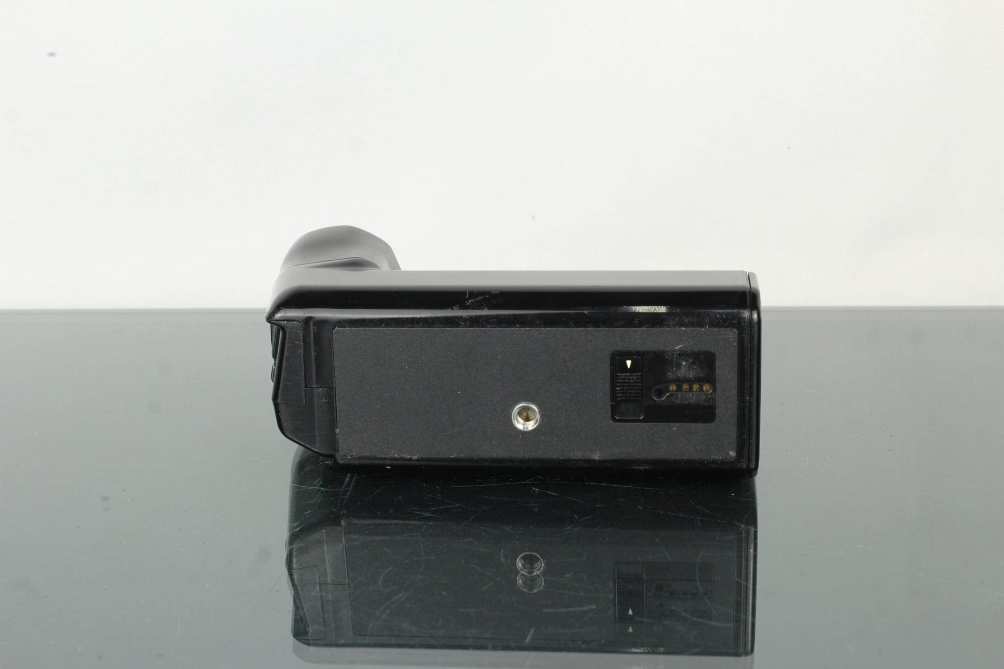 Minolta 9000 AF + Minolta AF Zoom Xi 35 - 200mm 1:4.5 (22) - 5.6 lens - Dutch|Thrift