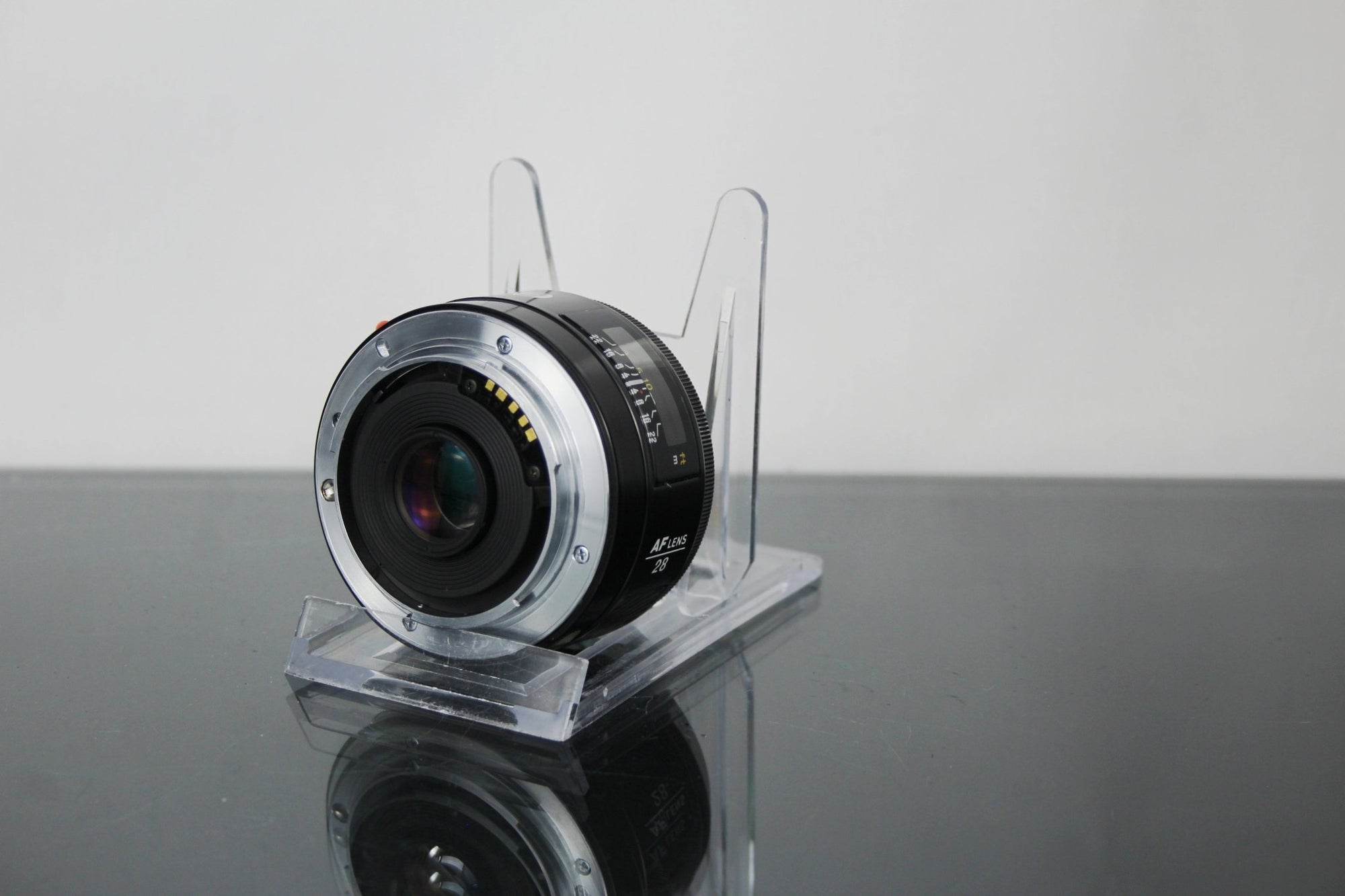 Minolta AF 28mm 1:2.8 A Mount lens - Dutch|Thrift