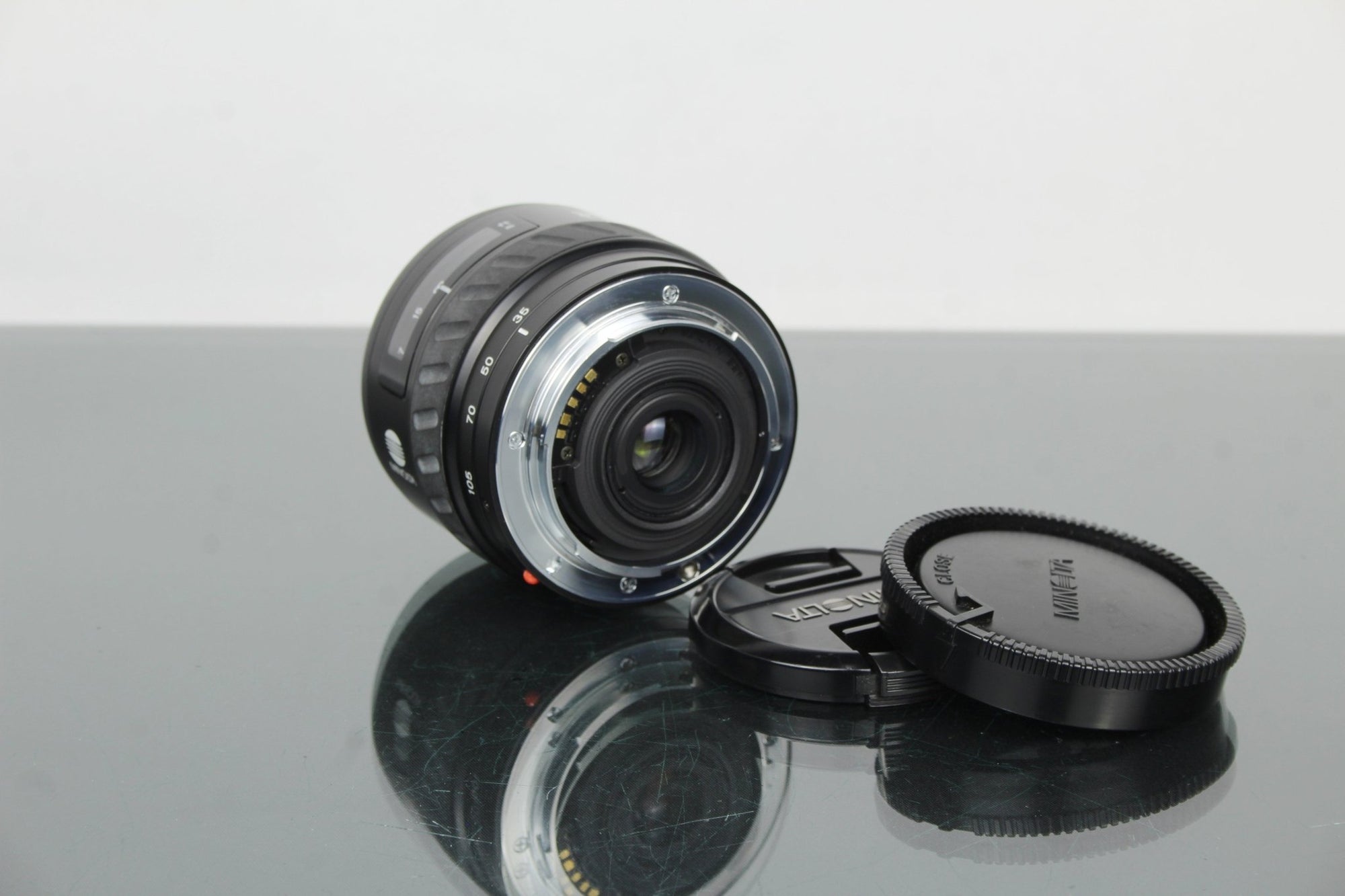 Minolta AF 35 - 105mm f/3.5 - 4.5 (A - mount) - Dutch|Thrift