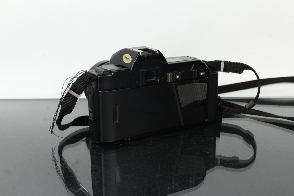 Minolta AF 5000 + Minolta AF Zoom 35 - 80mm f/4 - 5.6 - Dutch|Thrift