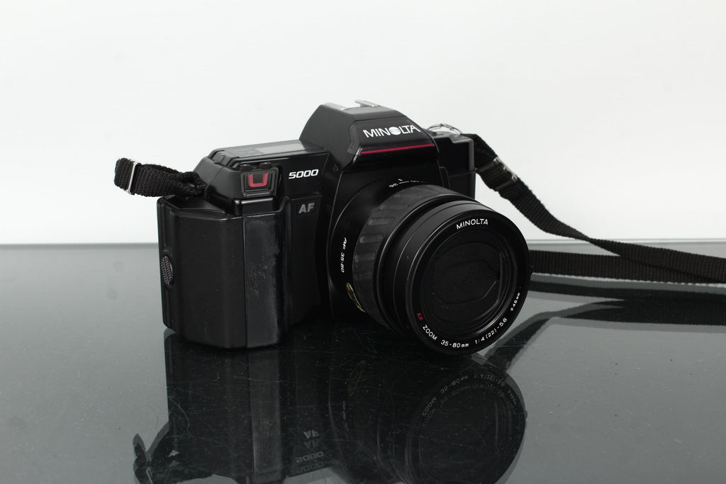 Minolta AF 5000 + Minolta AF Zoom 35 - 80mm f/4 - 5.6 - Dutch|Thrift