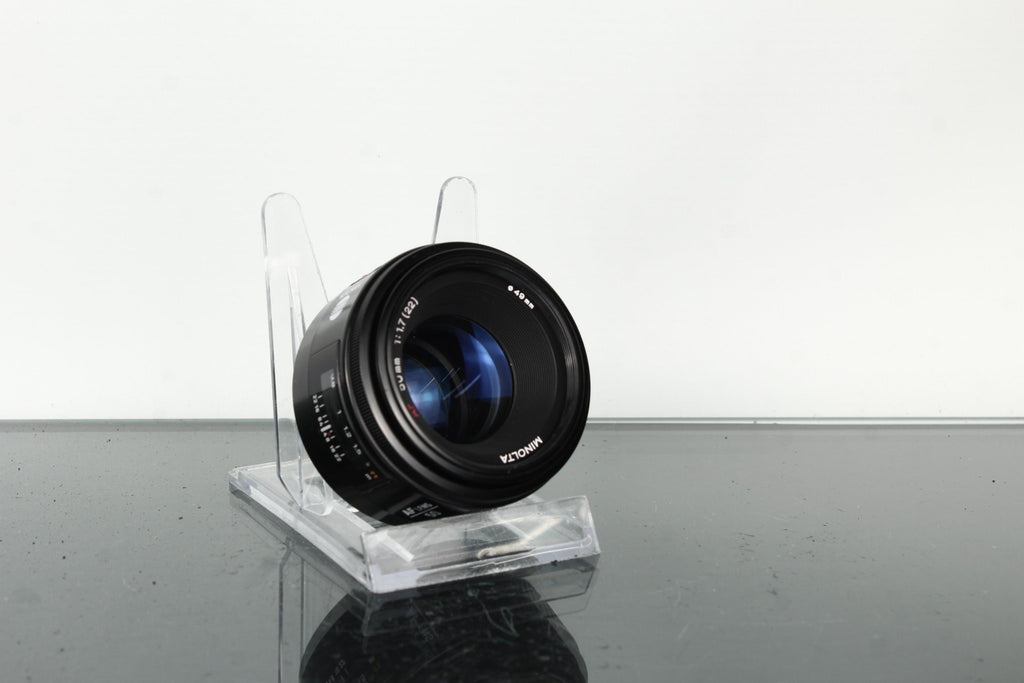 Minolta AF 50mm 1:1.7 - Dutch|Thrift