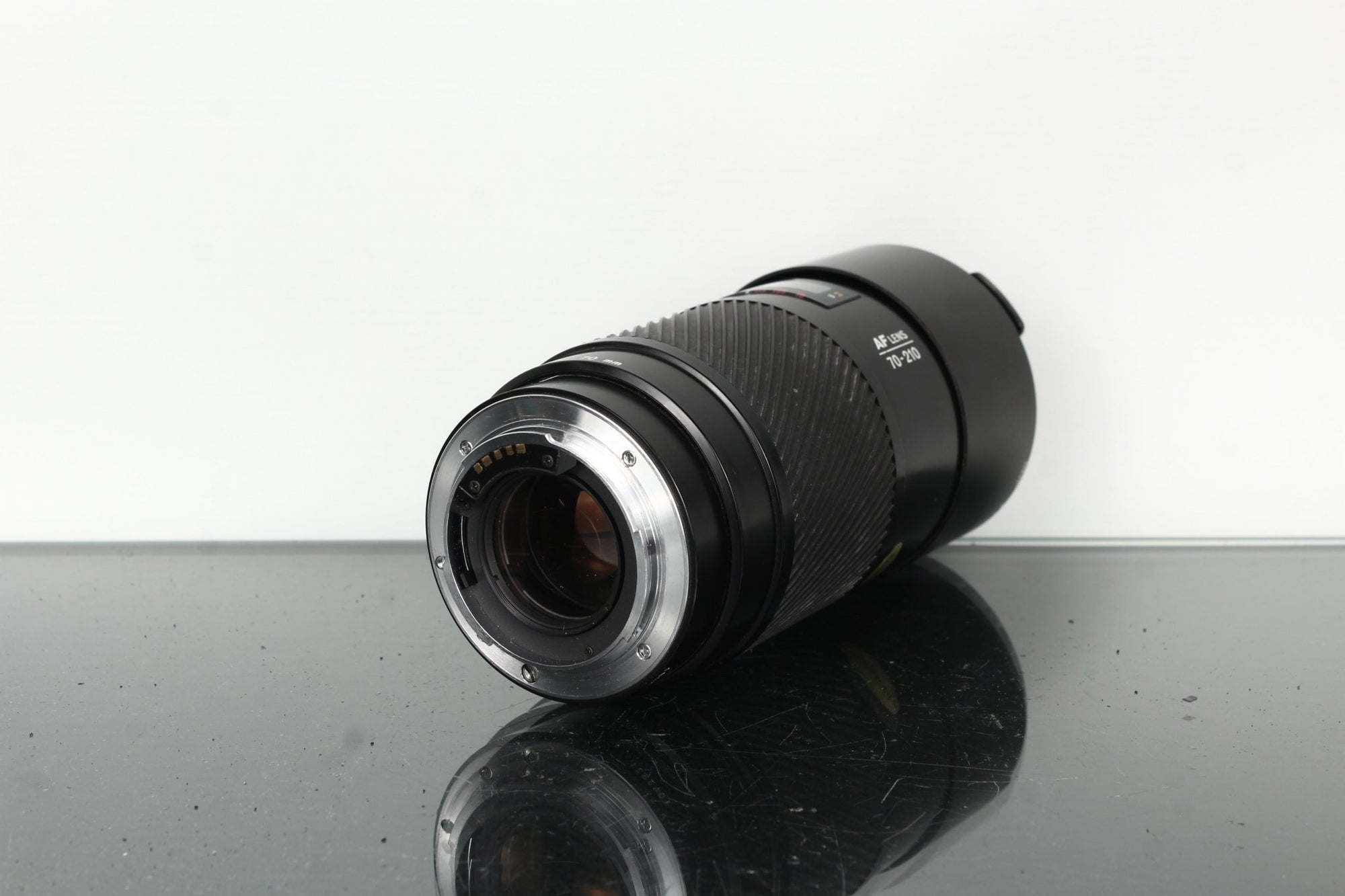Minolta AF 70 - 210mm 1:4 - Dutch|Thrift