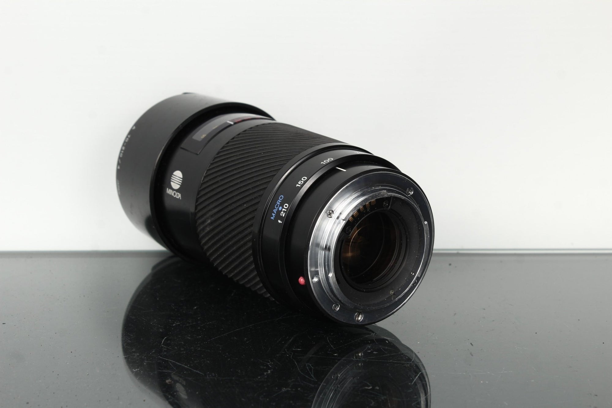 Minolta AF 70 - 210mm 1:4 - Dutch|Thrift