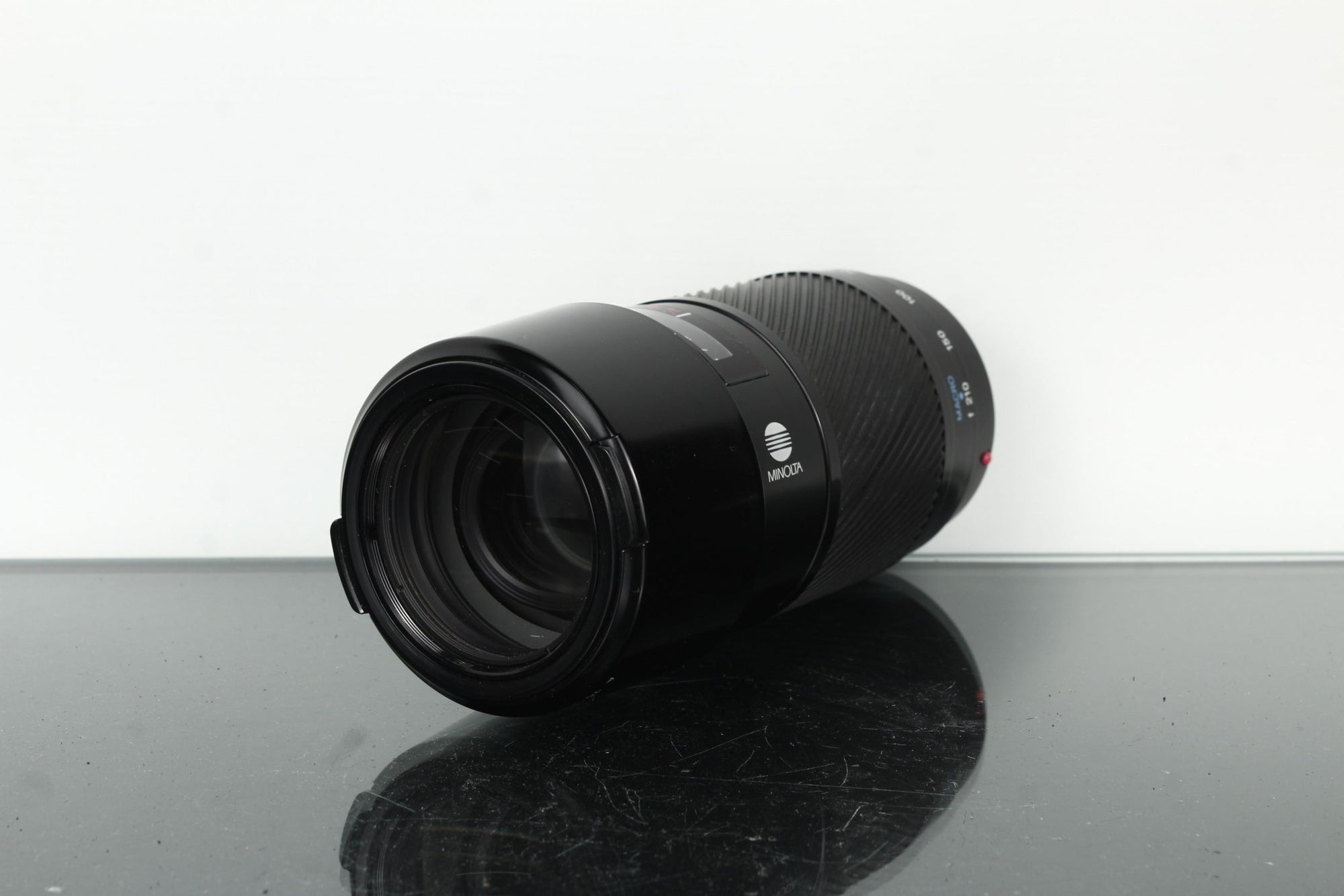 Minolta AF 70 - 210mm 1:4 - Dutch|Thrift