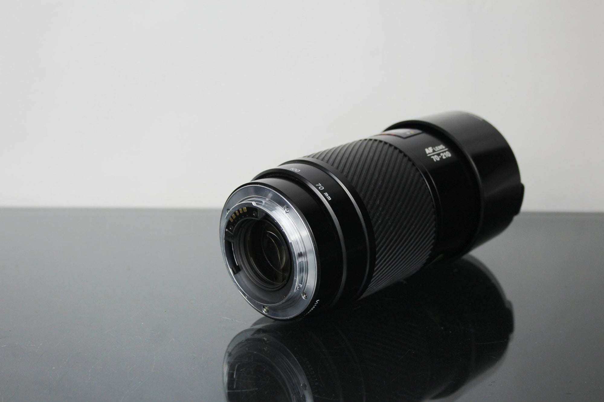 Minolta AF 70 - 210mm 1:4 A Mount - Dutch|Thrift