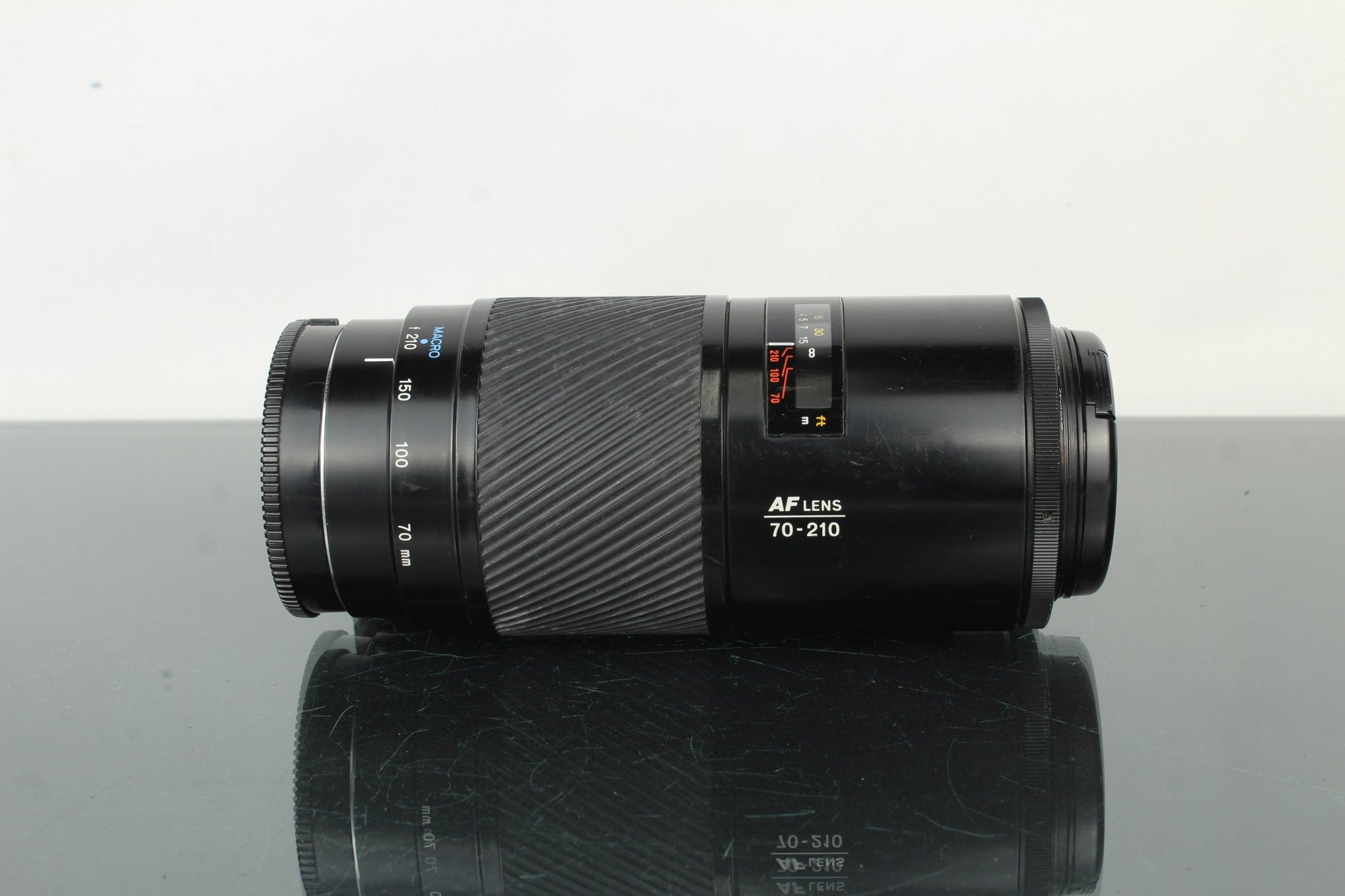 Minolta AF 70 - 210mm 1:4 A Mount lens - Dutch|Thrift