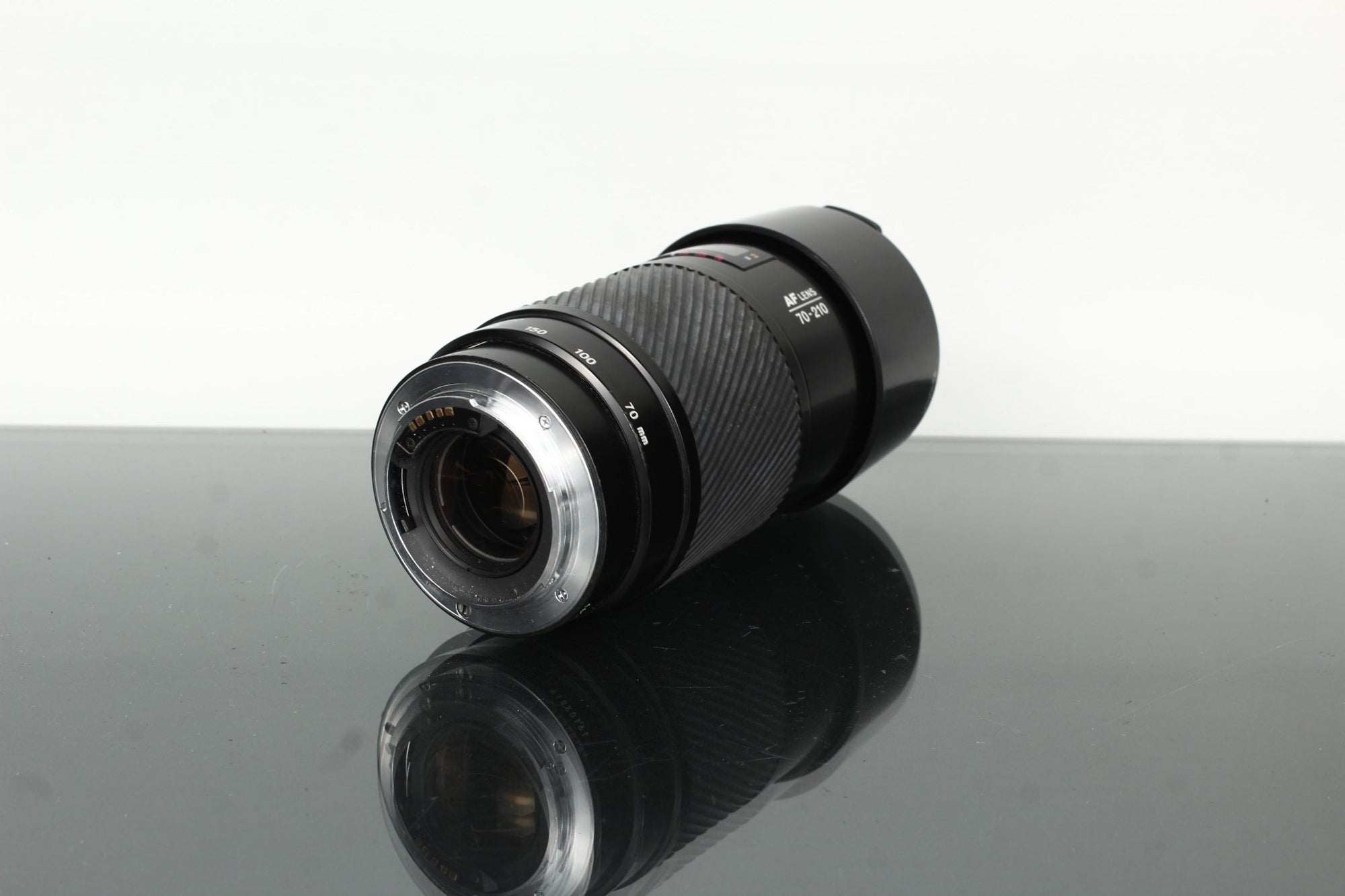 Minolta AF 70 - 210mm f/4 - Dutch|Thrift