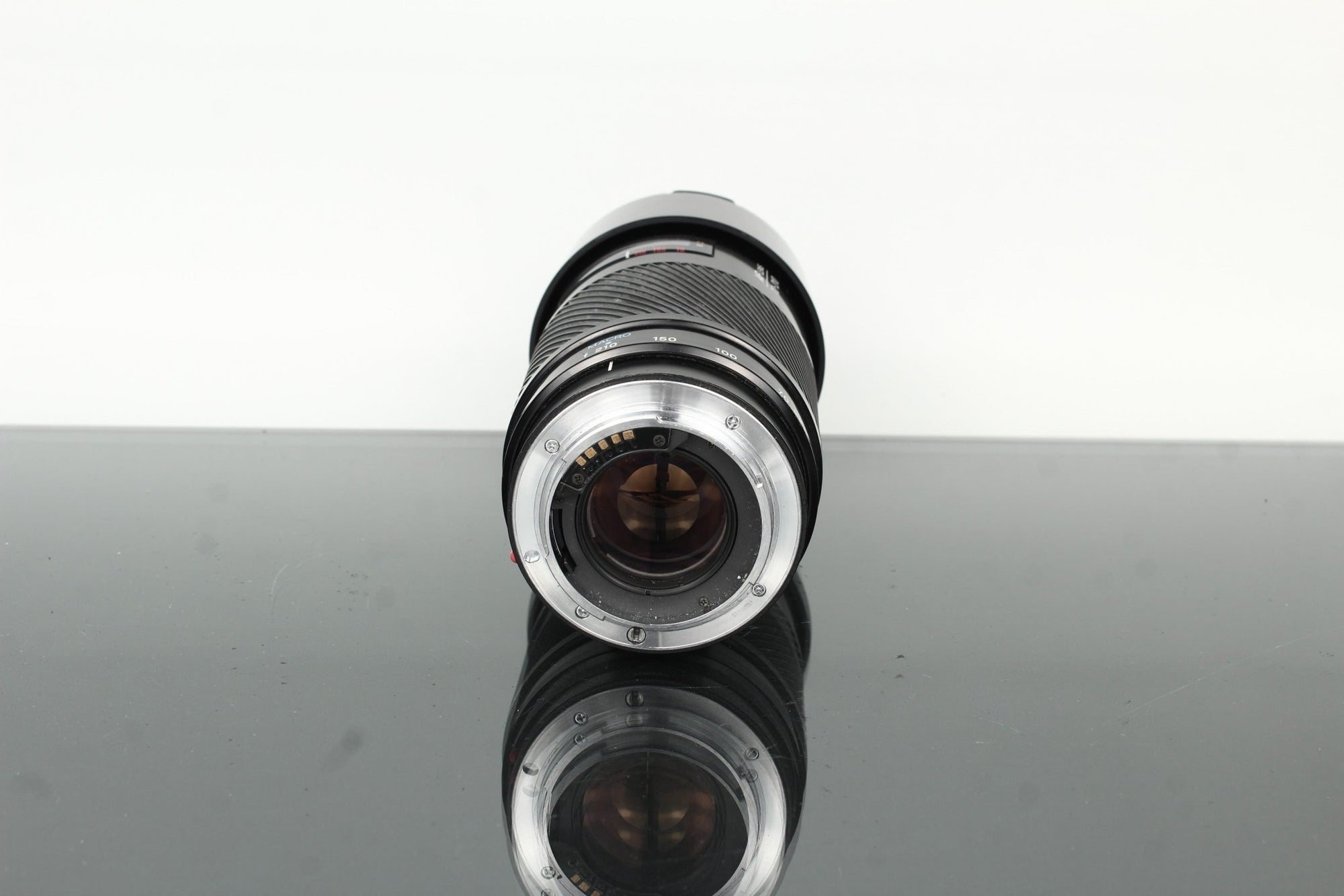 Minolta AF 70 - 210mm f/4 - Dutch|Thrift