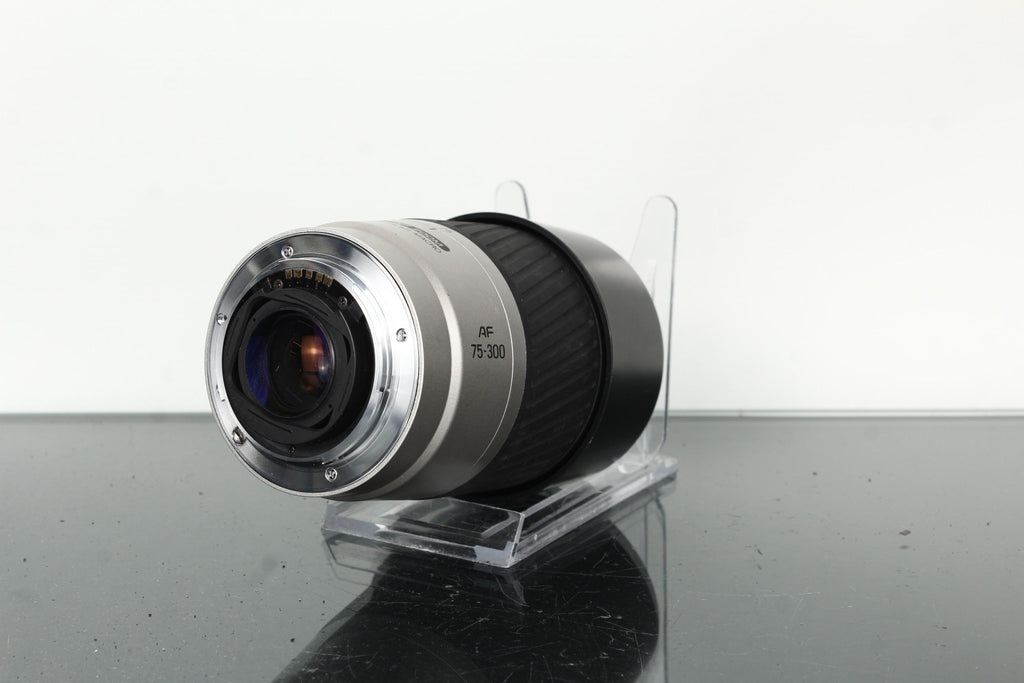 Minolta AF 75 - 300mm 1:4.5 - 5.6 - Dutch|Thrift