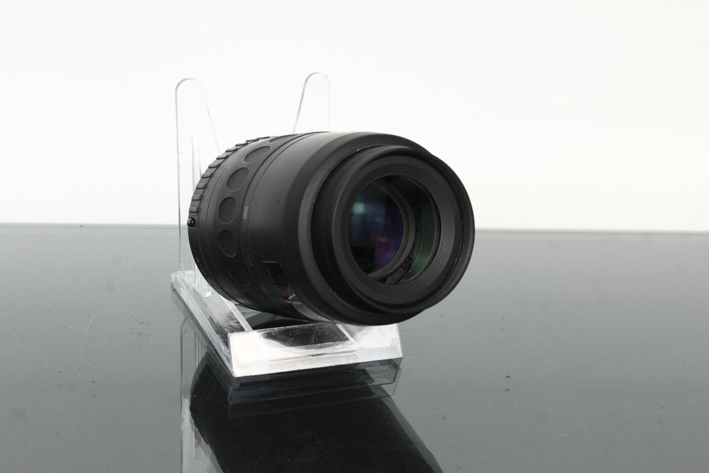 Minolta AF 80 - 200mm f/4.5 - 5.6 - Dutch|Thrift