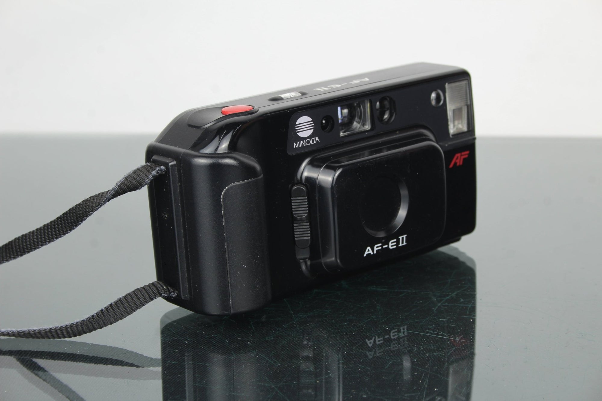 Minolta AF - E II - Dutch|Thrift