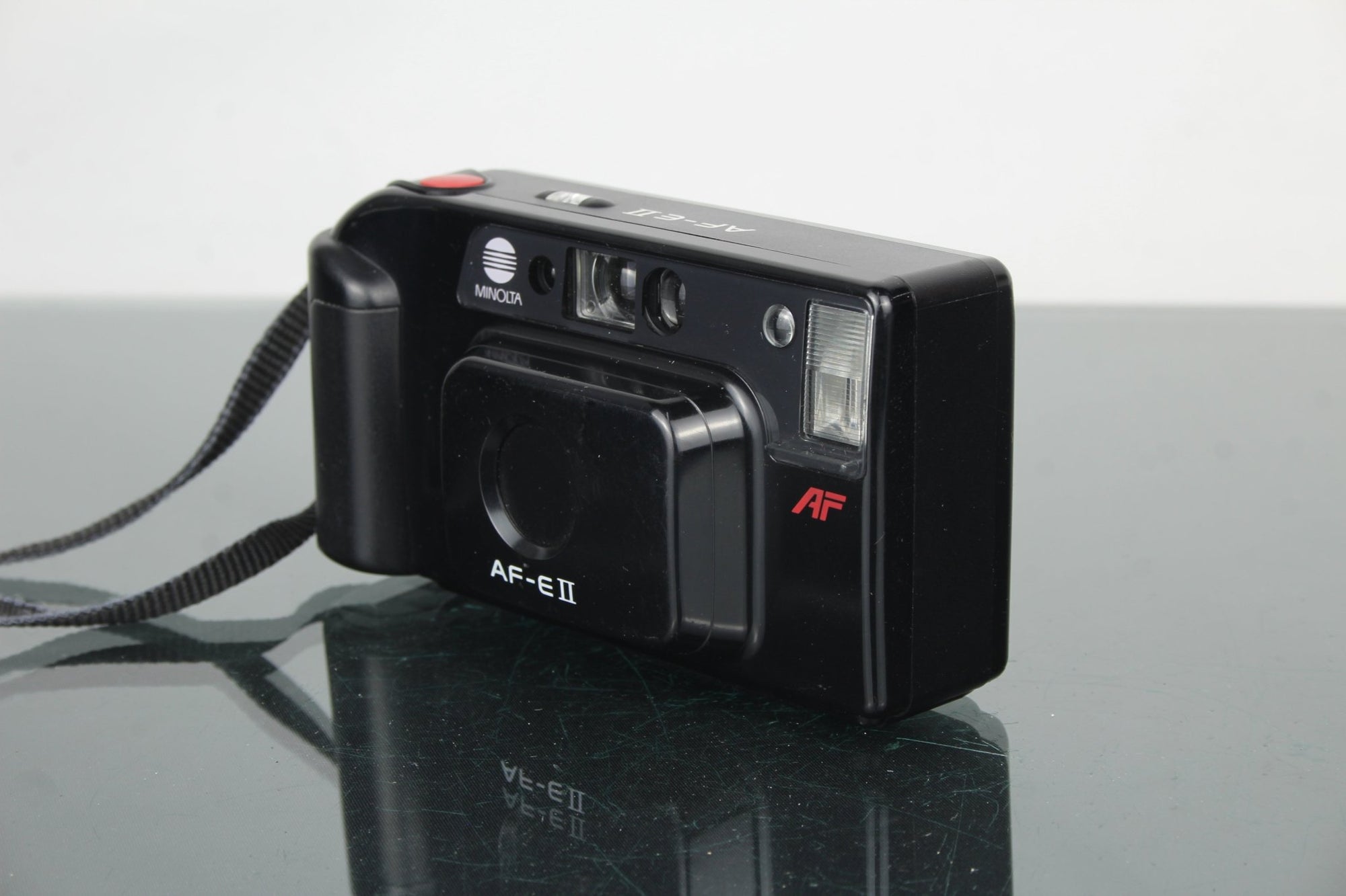 Minolta AF - E II - Dutch|Thrift