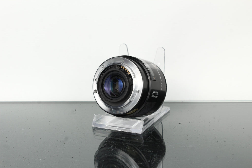 Minolta AF Macro 50mm 1:2.8 - Dutch|Thrift