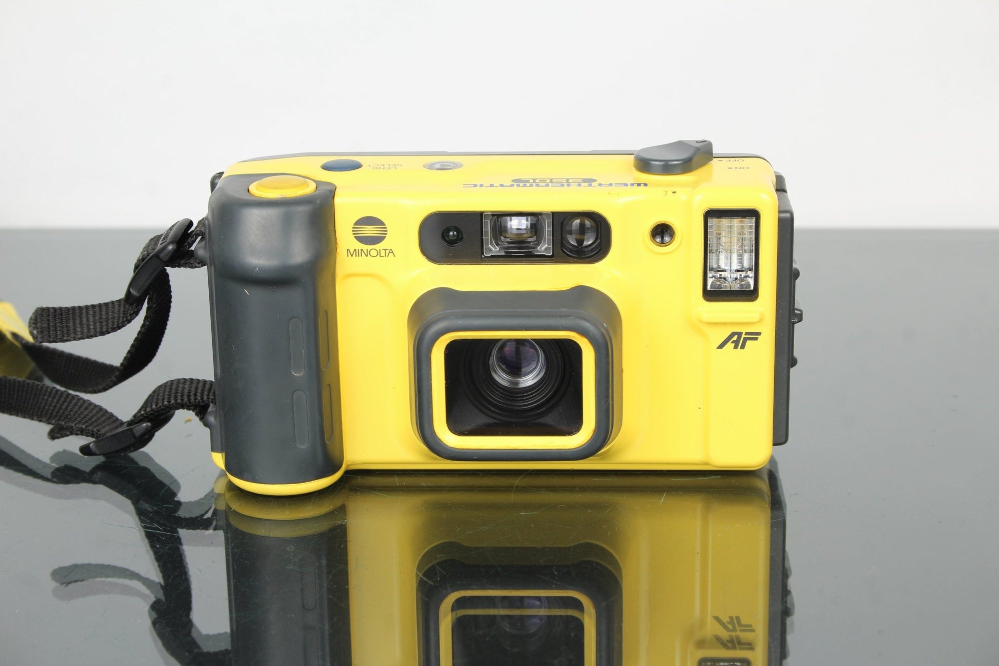 Minolta AF Weathermatic 350DL - Dutch|Thrift