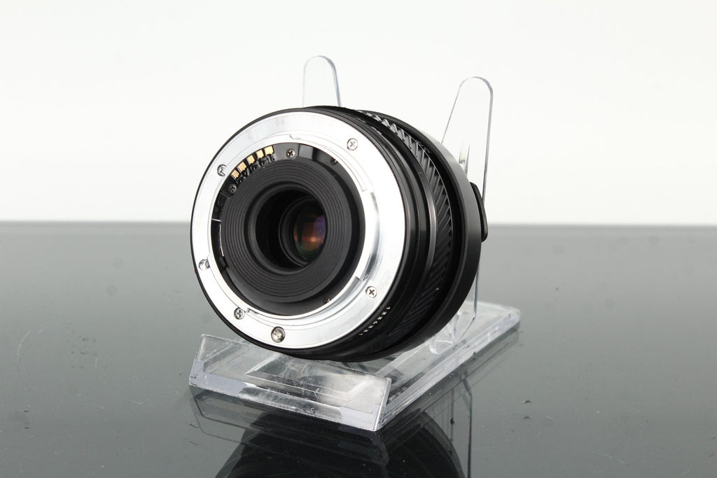 Minolta AF Zoom 35 - 70mm f/4 - Dutch|Thrift