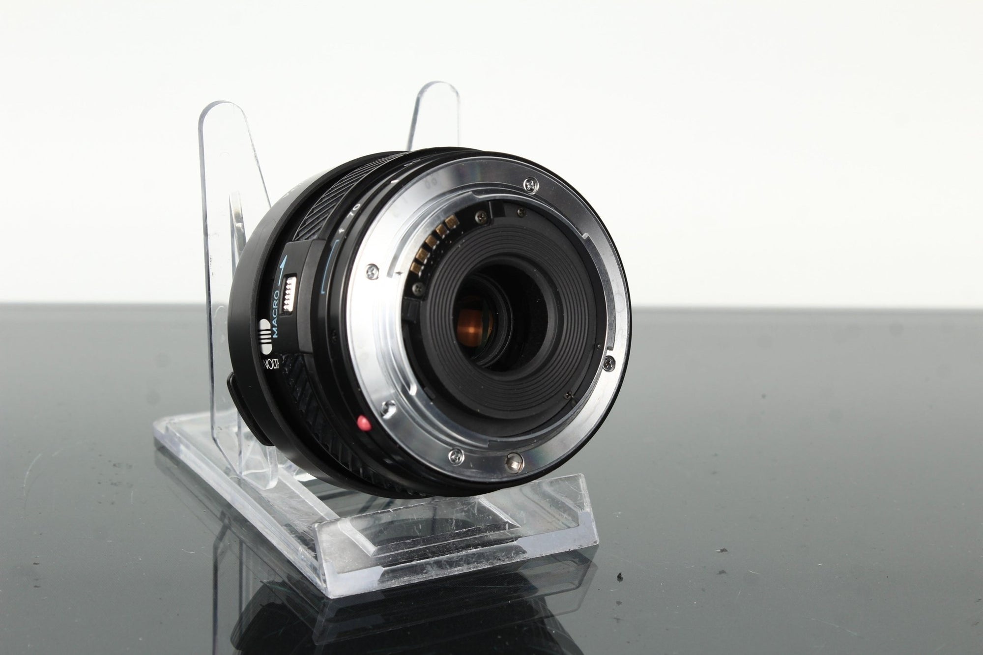 Minolta AF Zoom 35 - 70mm f/4 - Dutch|Thrift