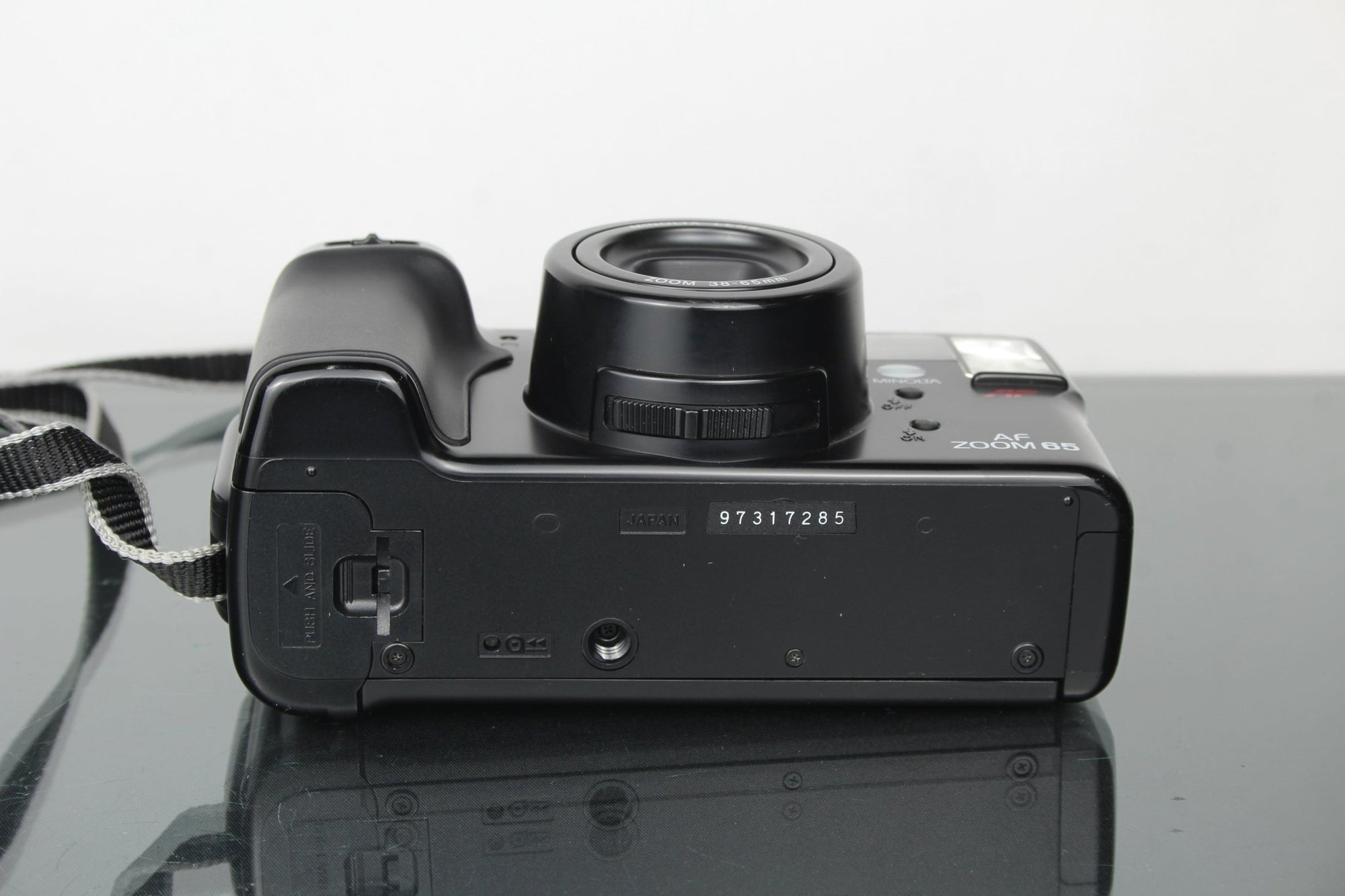 Minolta AF - Zoom 65 - Dutch|Thrift